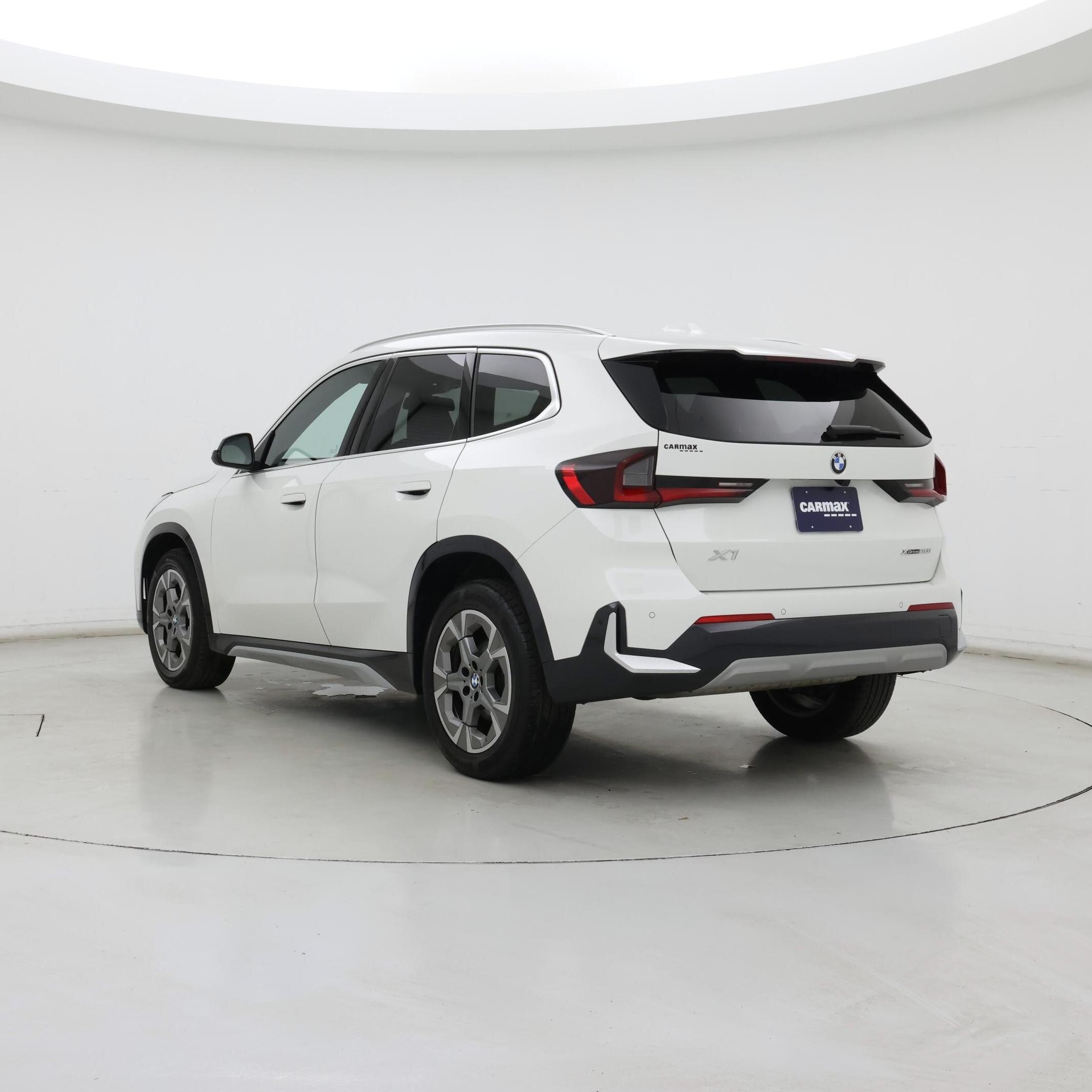 Thumbnail: 2025 BMW X1 - 2