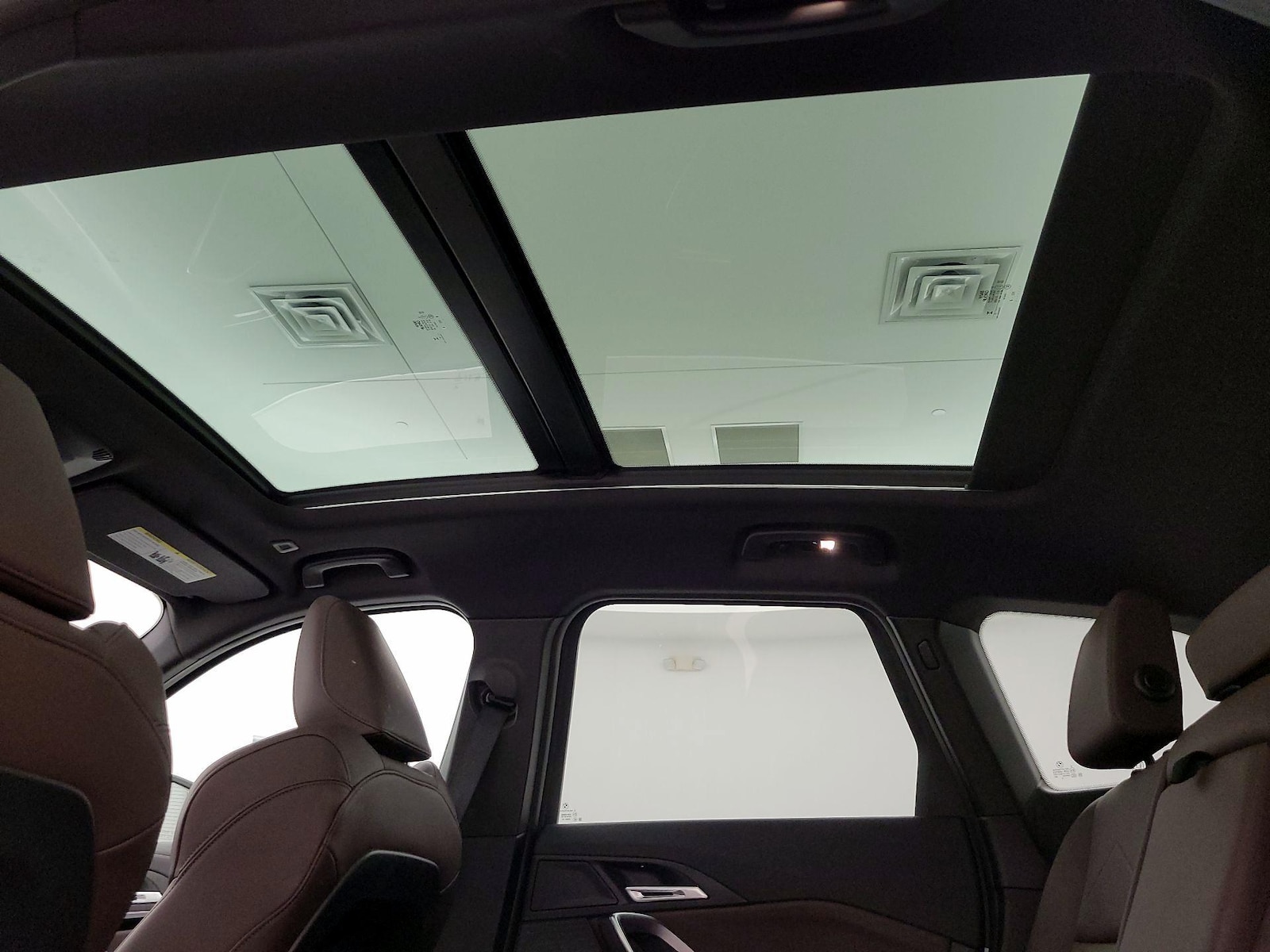 2025 BMW X1 28i - Photo 24