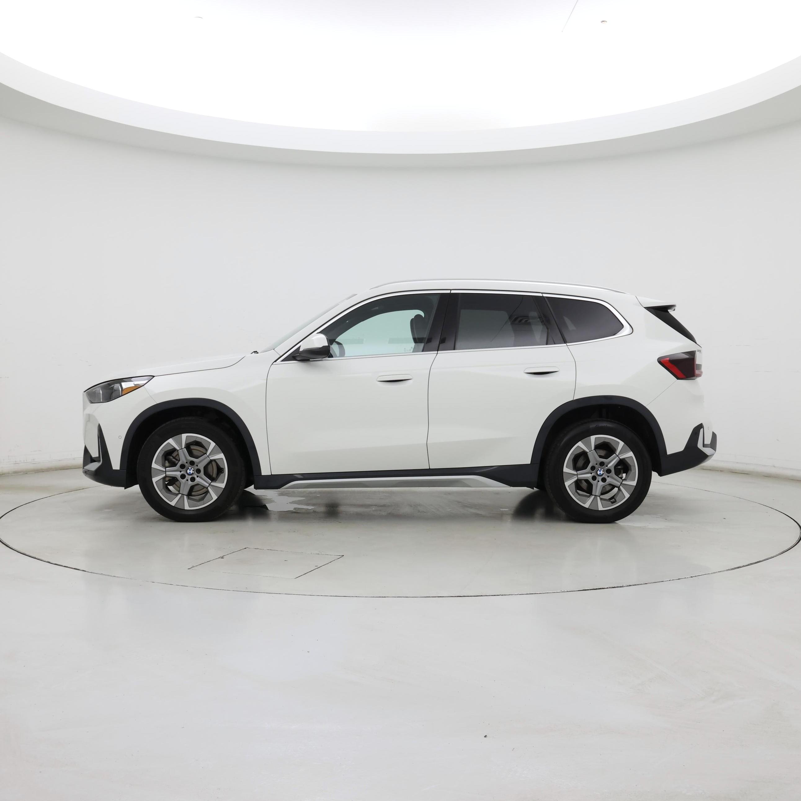 Thumbnail: 2025 BMW X1 - 3