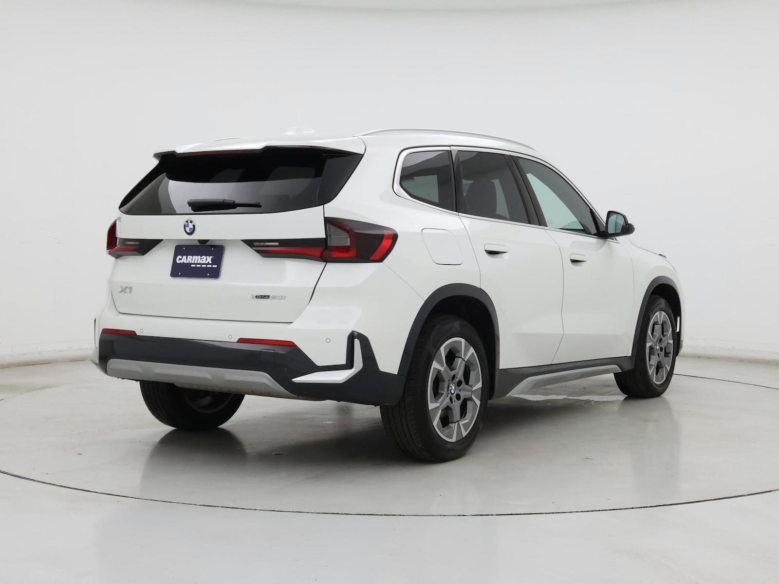 2025 BMW X1 28i - Photo 9
