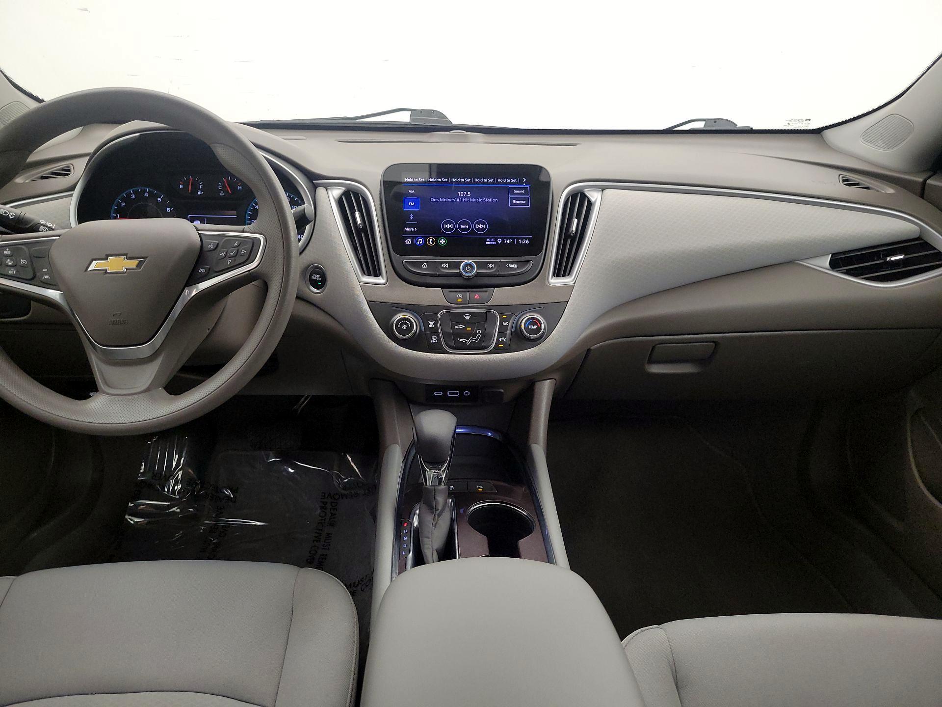 Thumbnail: 2022 Chevrolet Malibu - 9