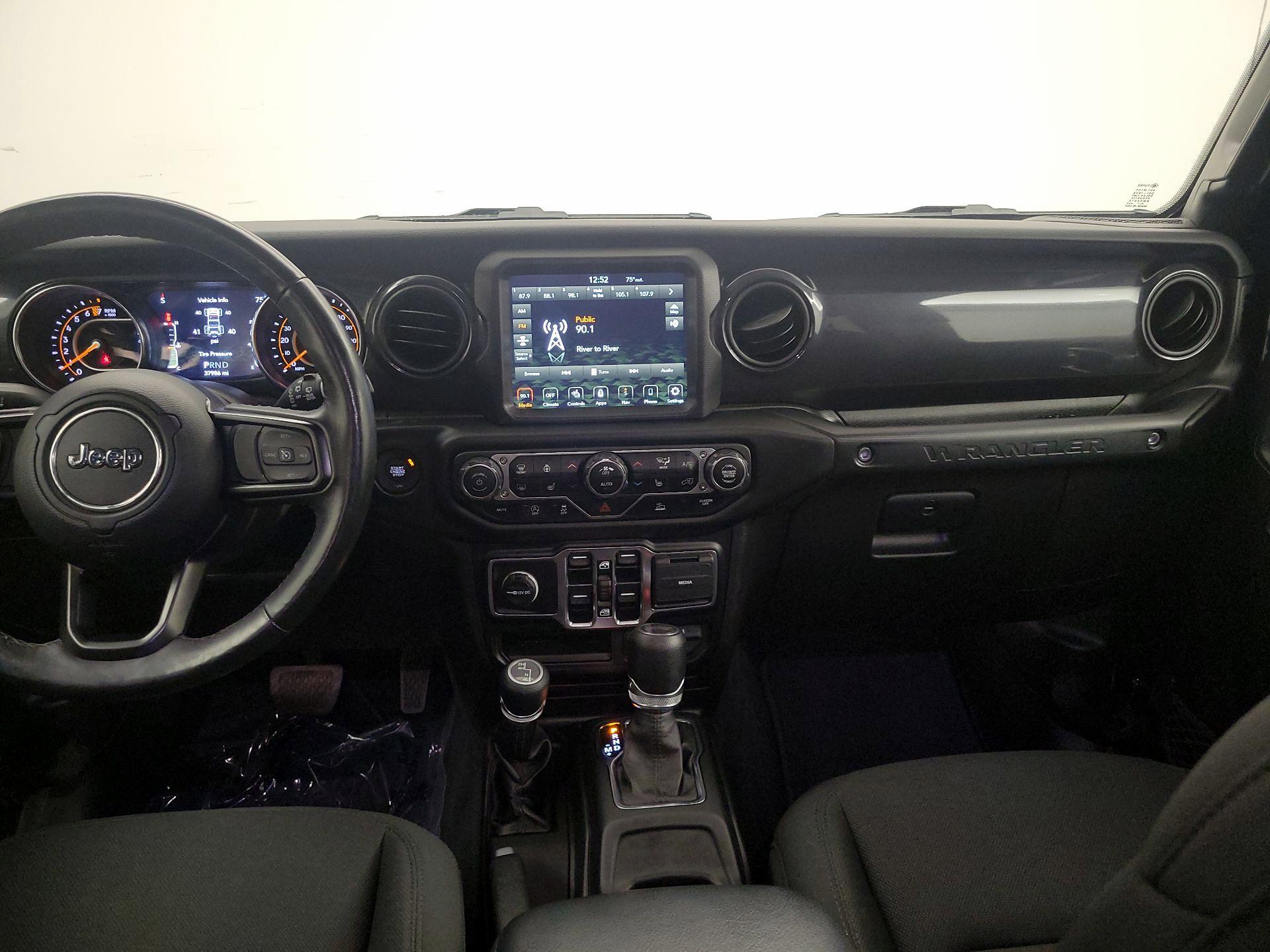 Thumbnail: 2022 Jeep Wrangler - 9