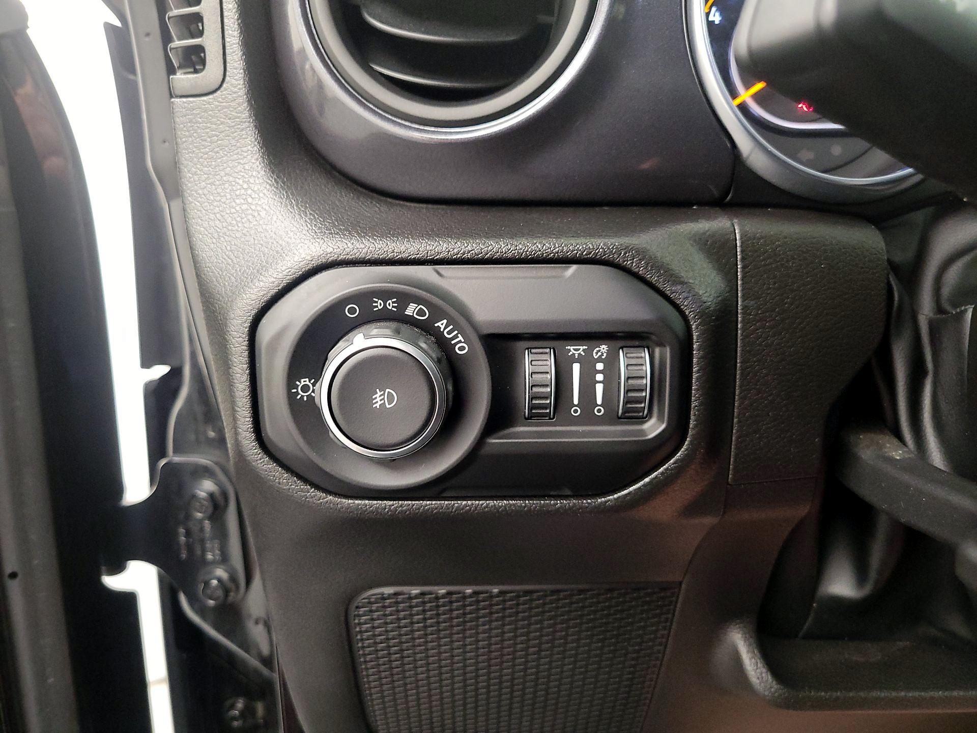 Thumbnail: 2022 Jeep Wrangler - 13