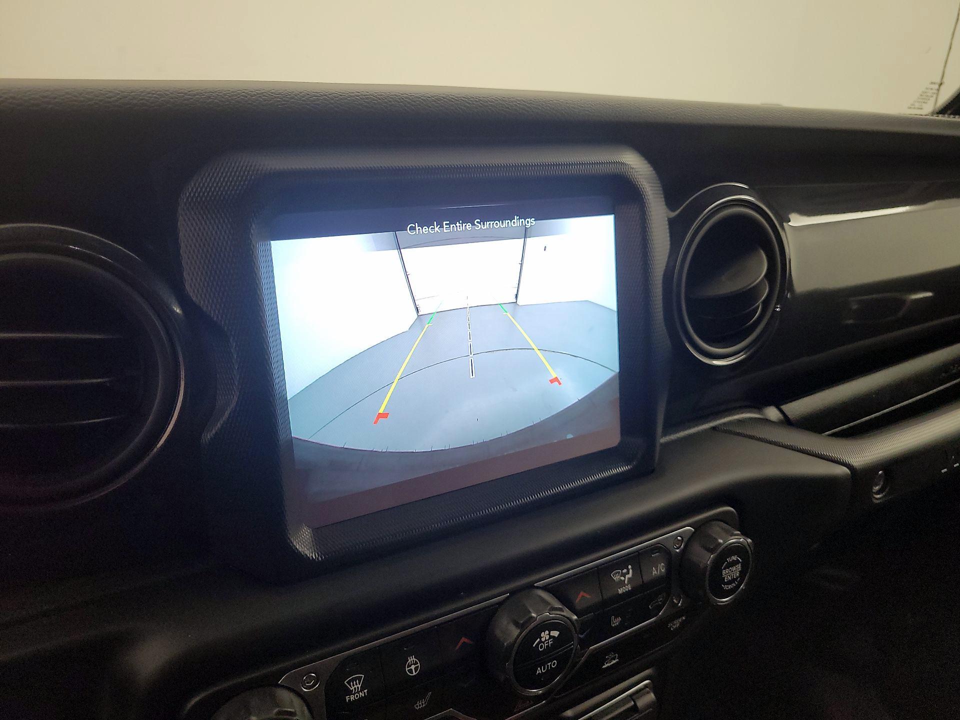 Thumbnail: 2022 Jeep Wrangler - 15