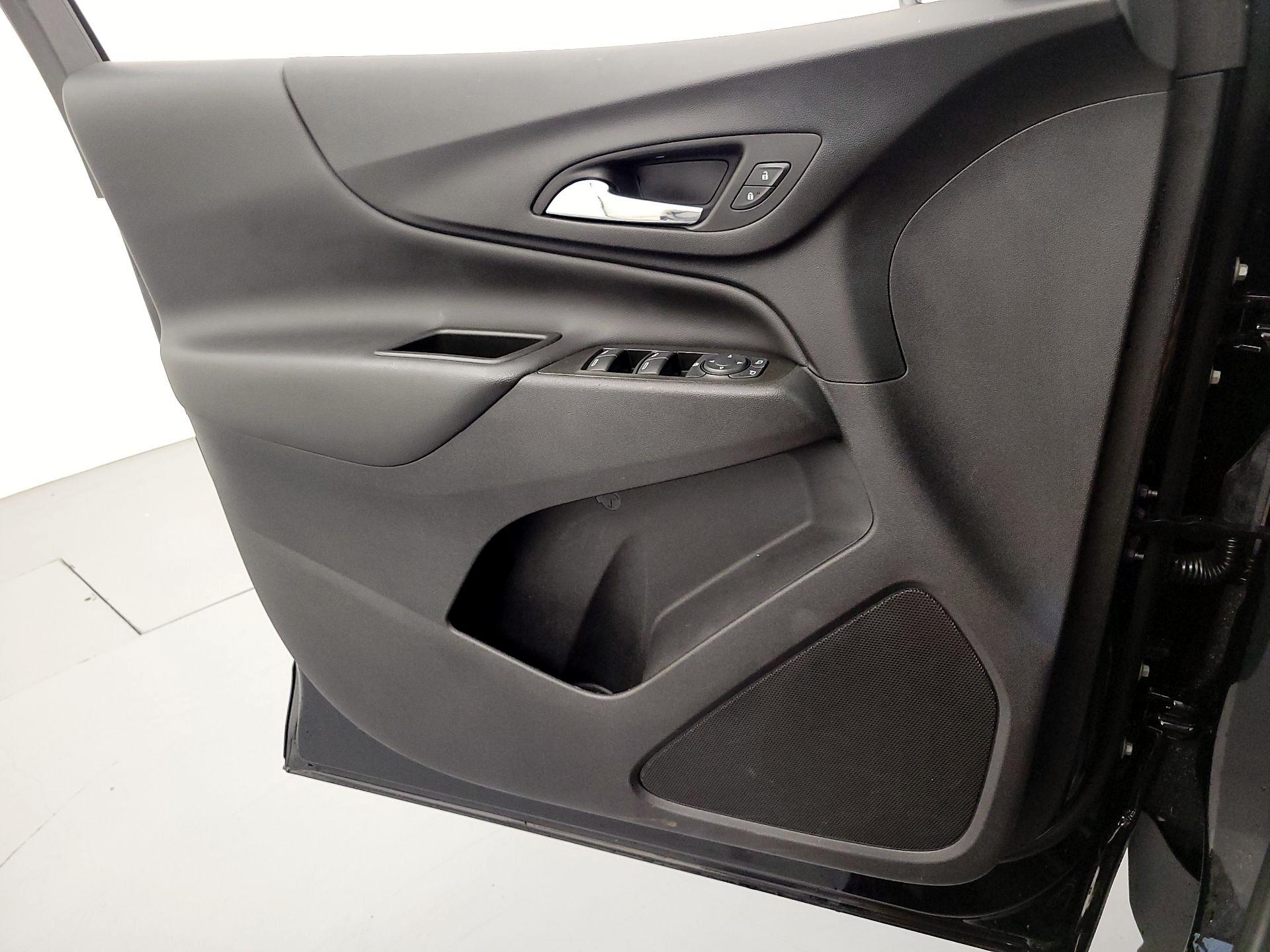 Thumbnail: 2022 Chevrolet Equinox - 12