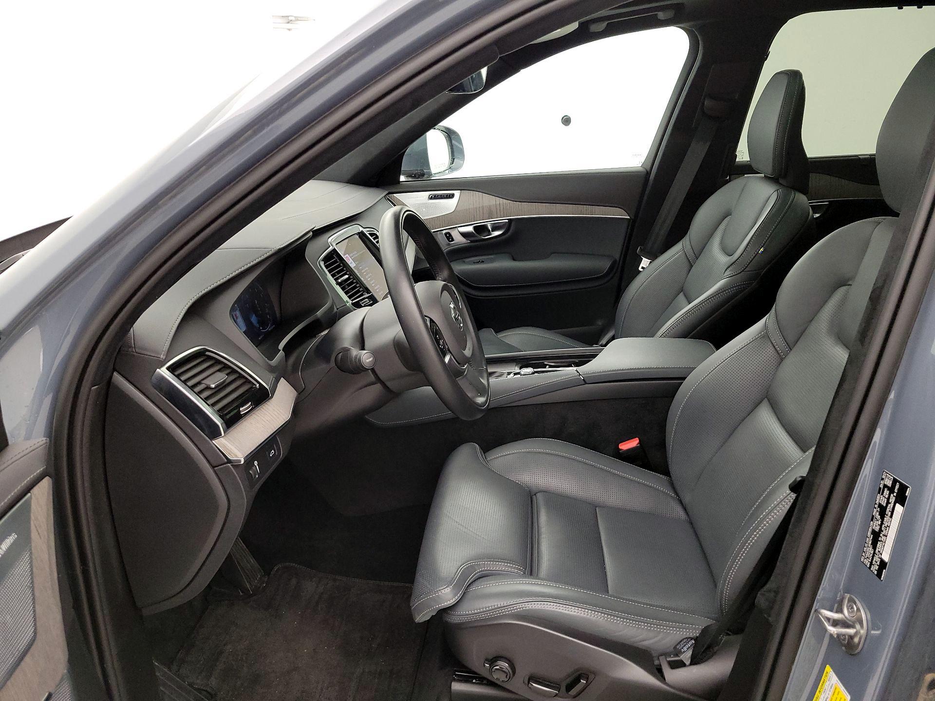 Thumbnail: 2022 Volvo XC90 - 11