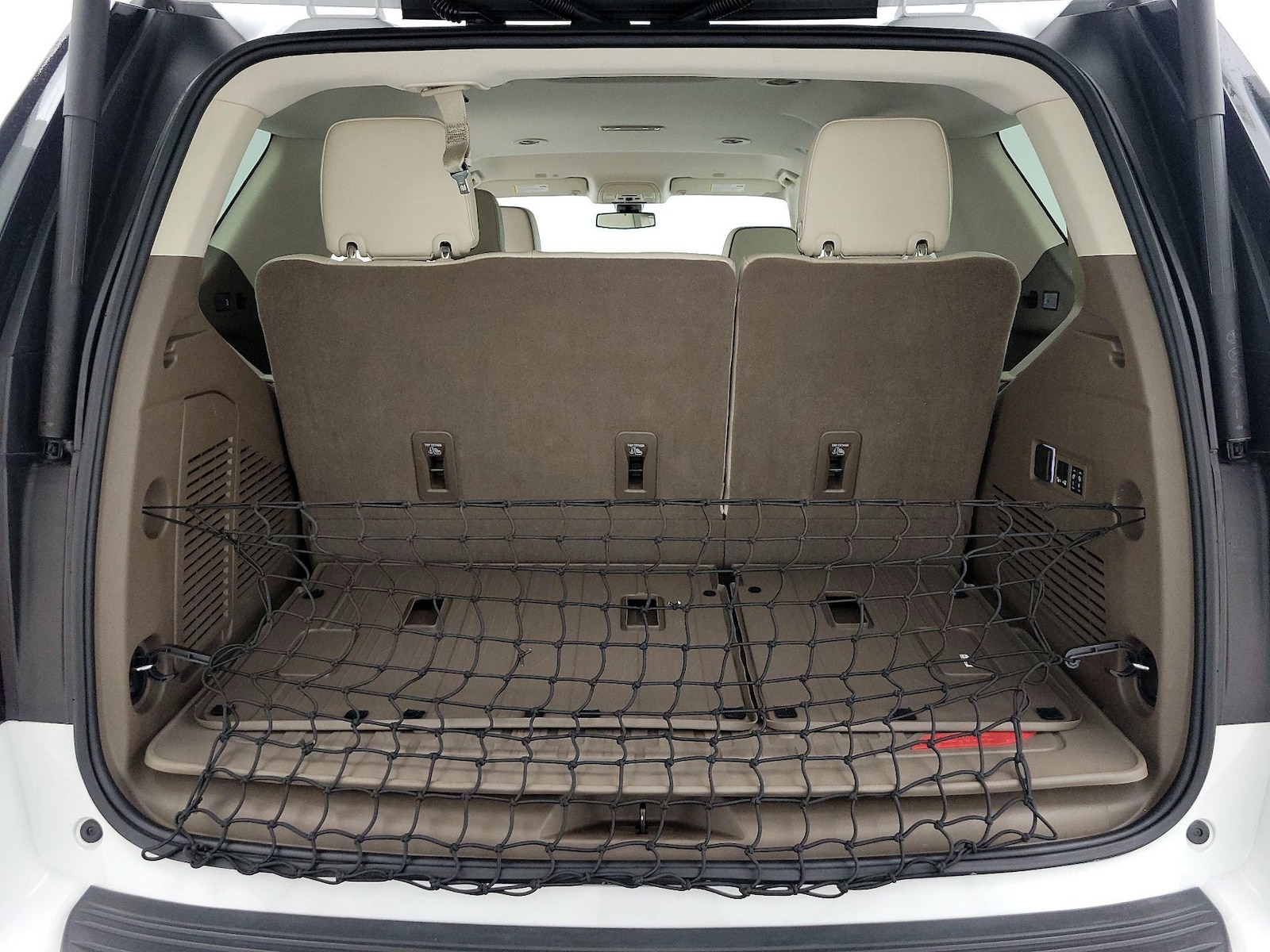 2022 GMC Yukon Denali - Photo 23