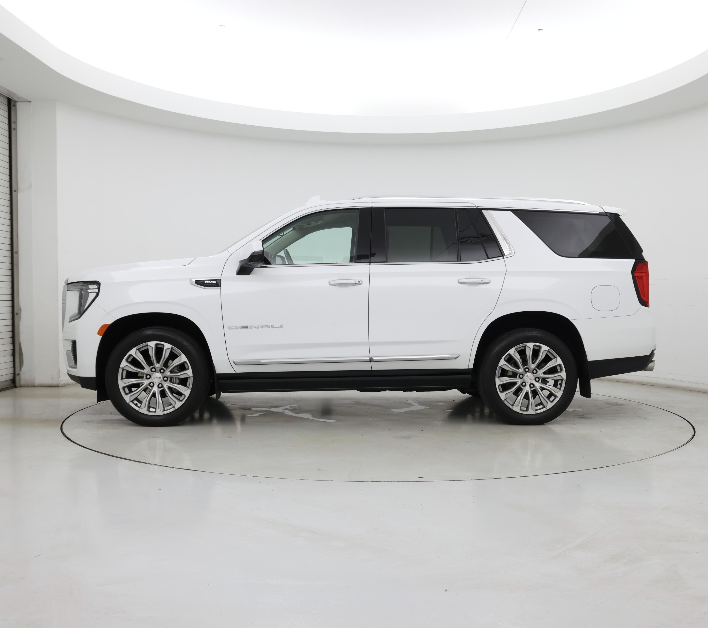 Thumbnail: 2022 GMC Yukon - 3