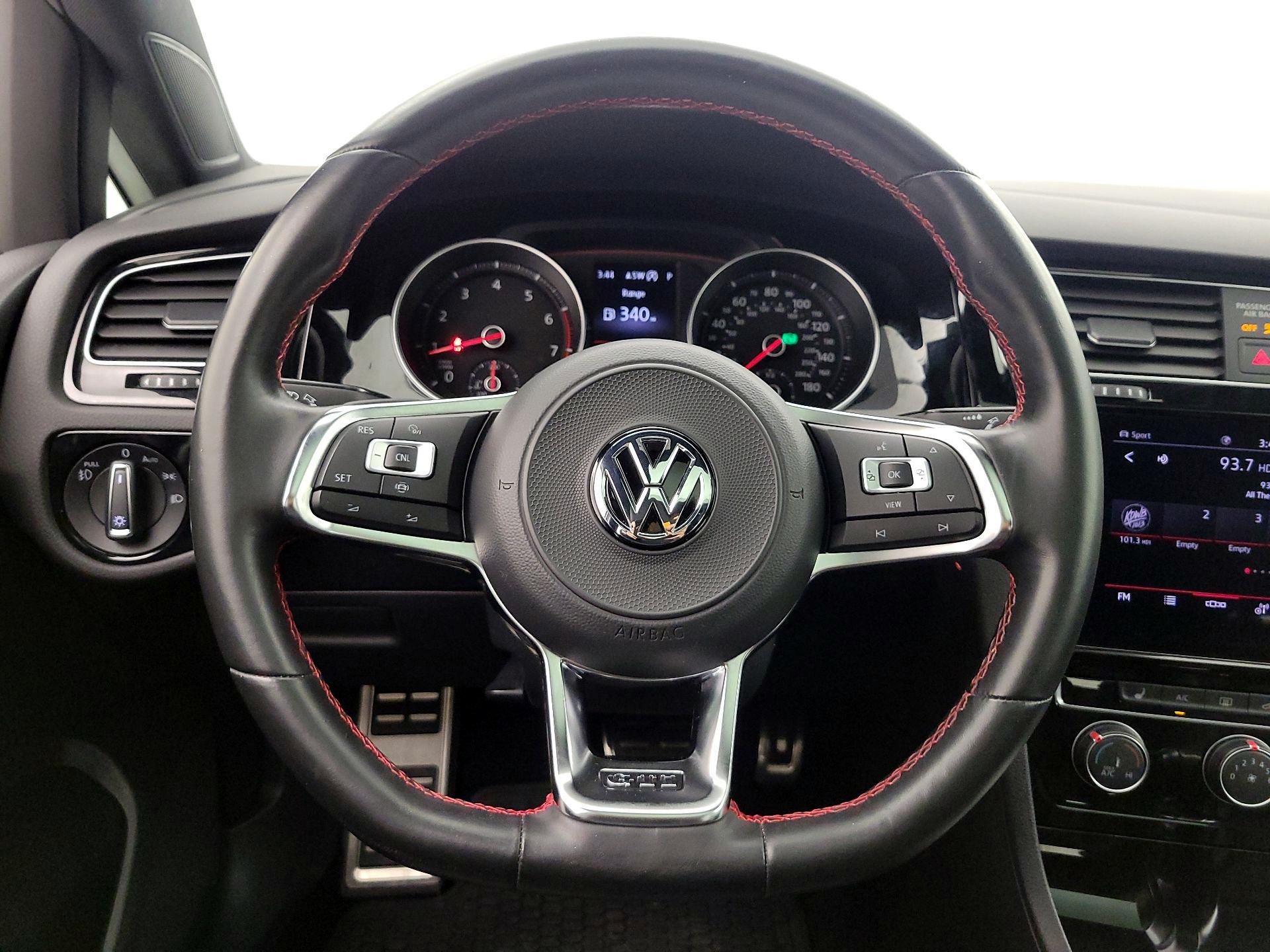 Thumbnail: 2021 Volkswagen Golf - 10