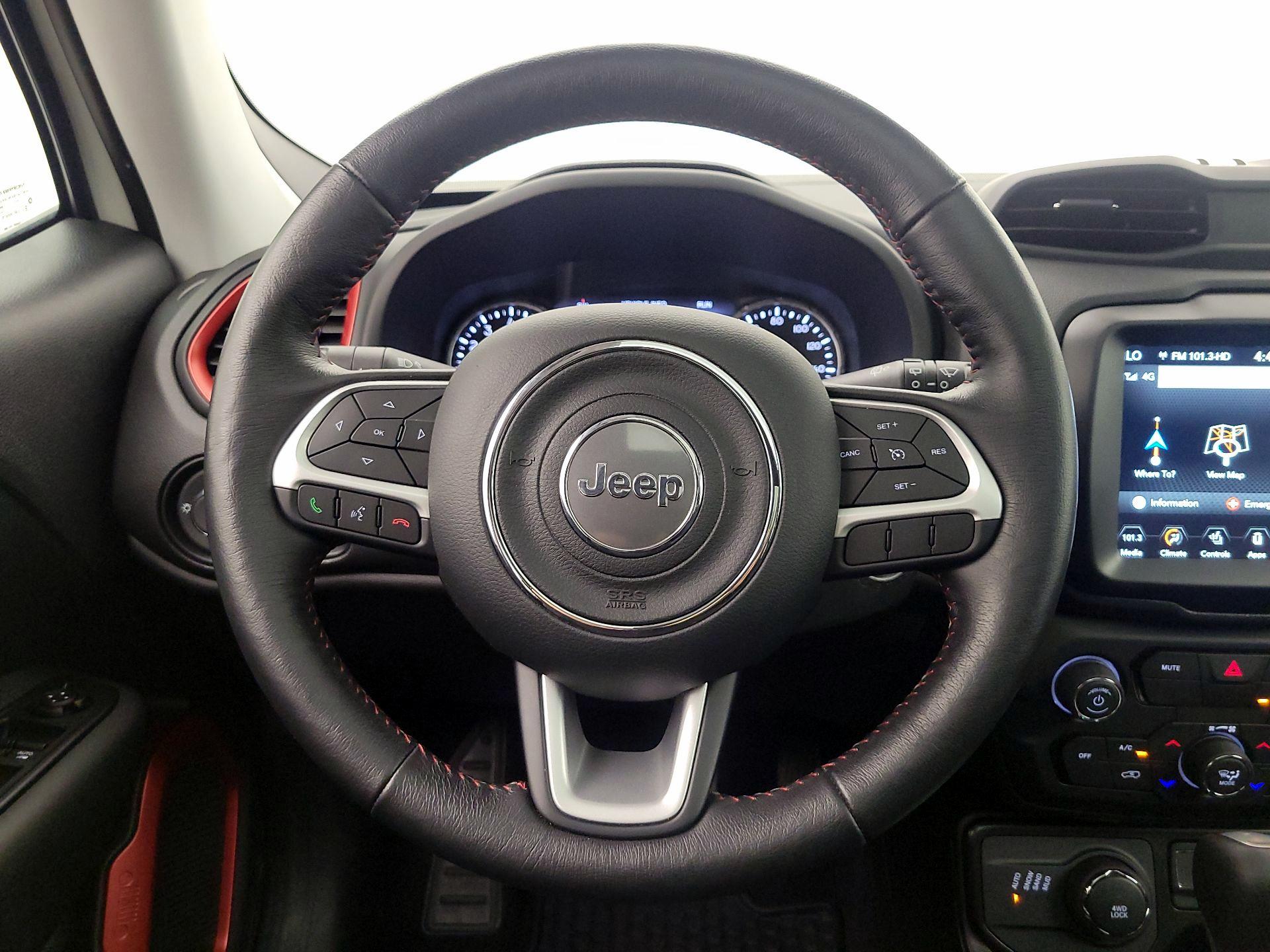 Thumbnail: 2023 Jeep Renegade - 10