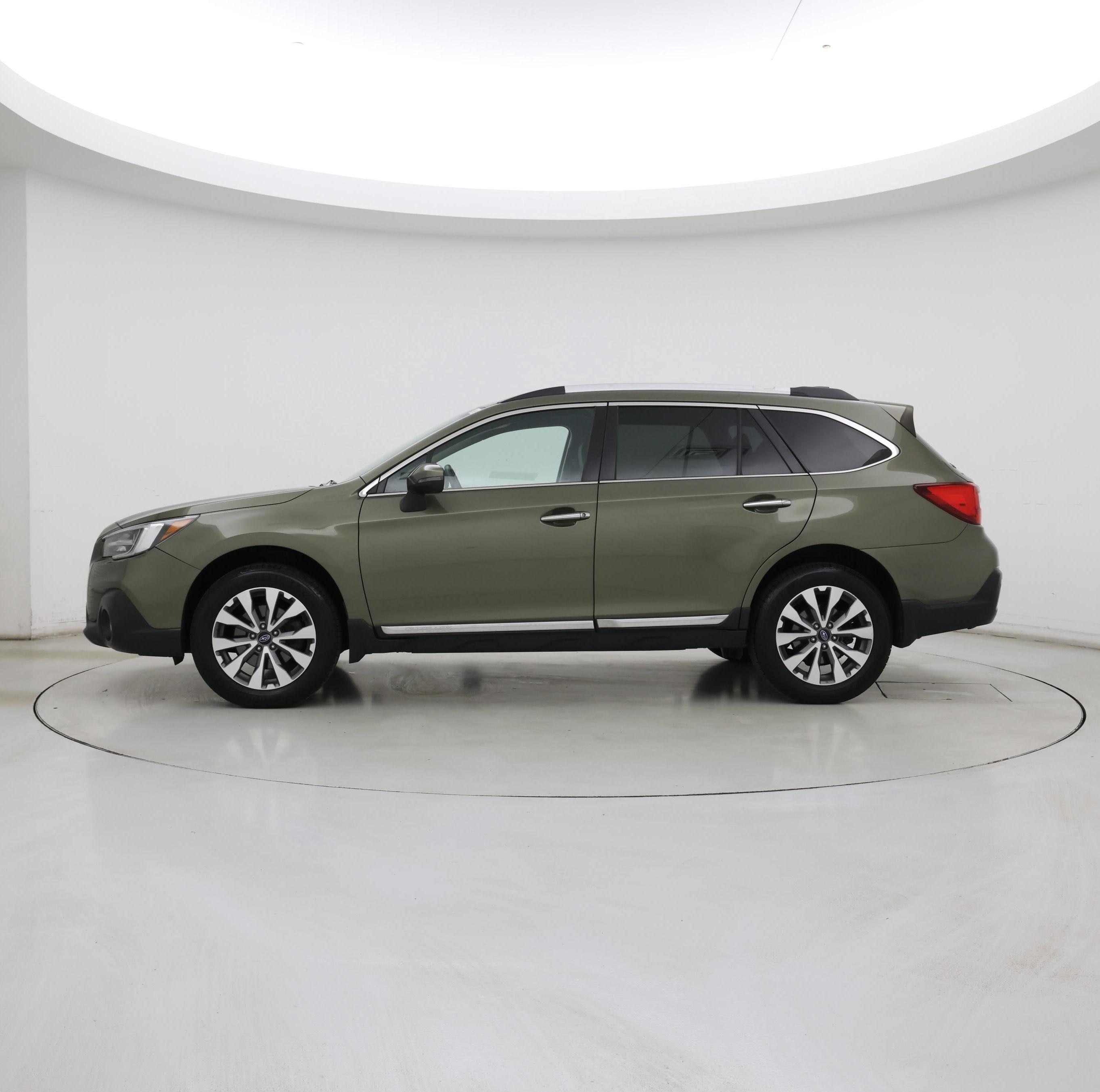 Thumbnail: 2019 Subaru Outback - 3