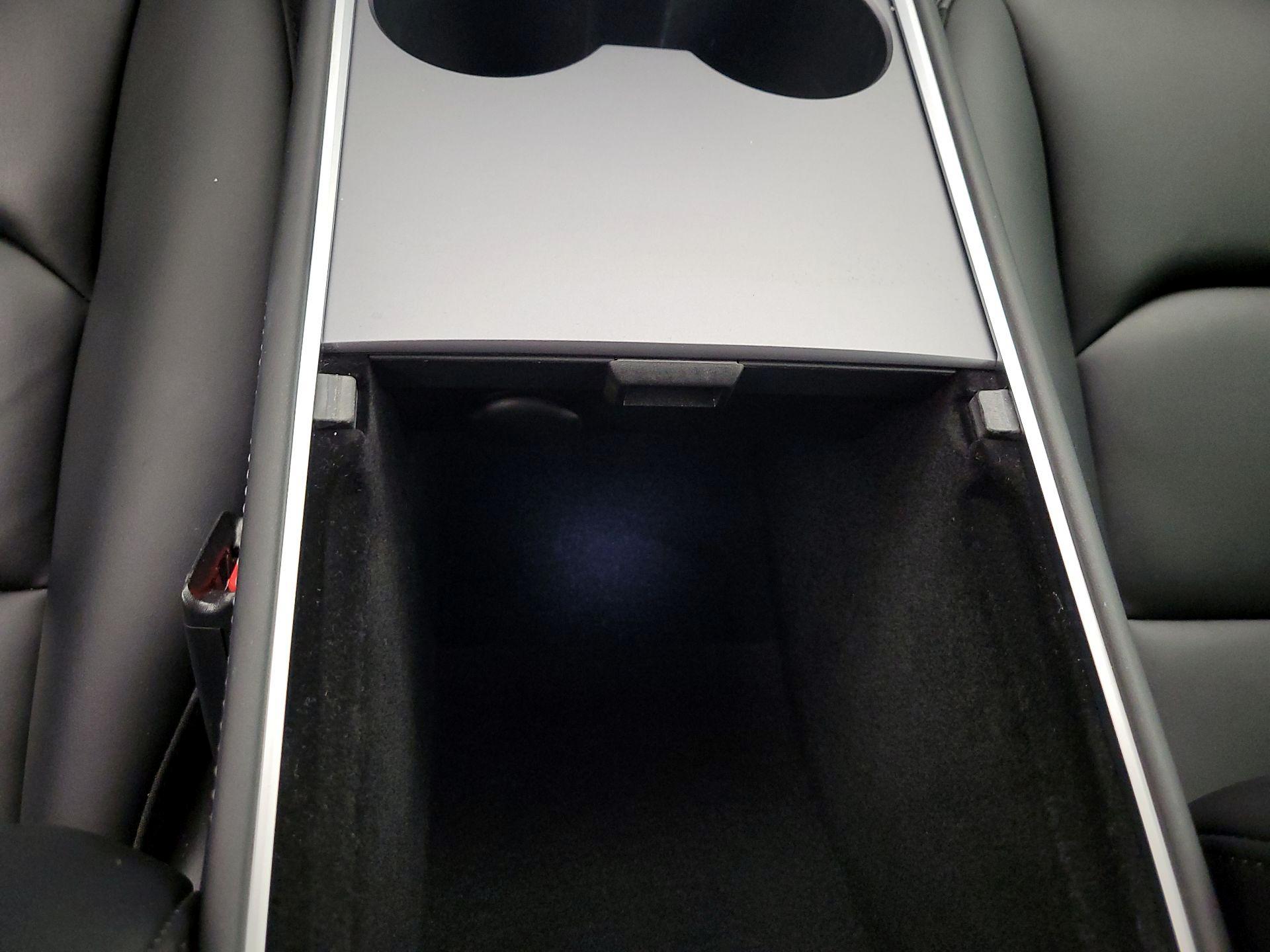 Thumbnail: 2021 Tesla Model 3 - 18