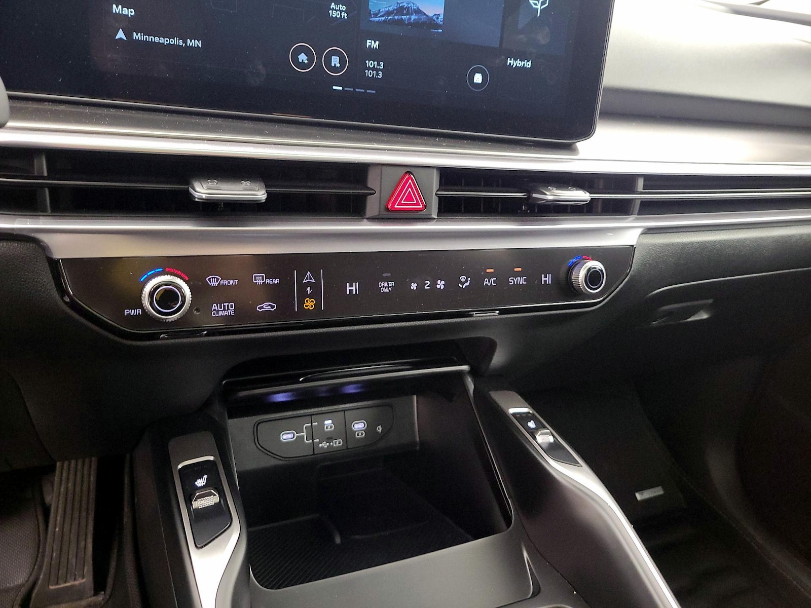 2025 Kia Sorento EX Hybrid - Photo 18