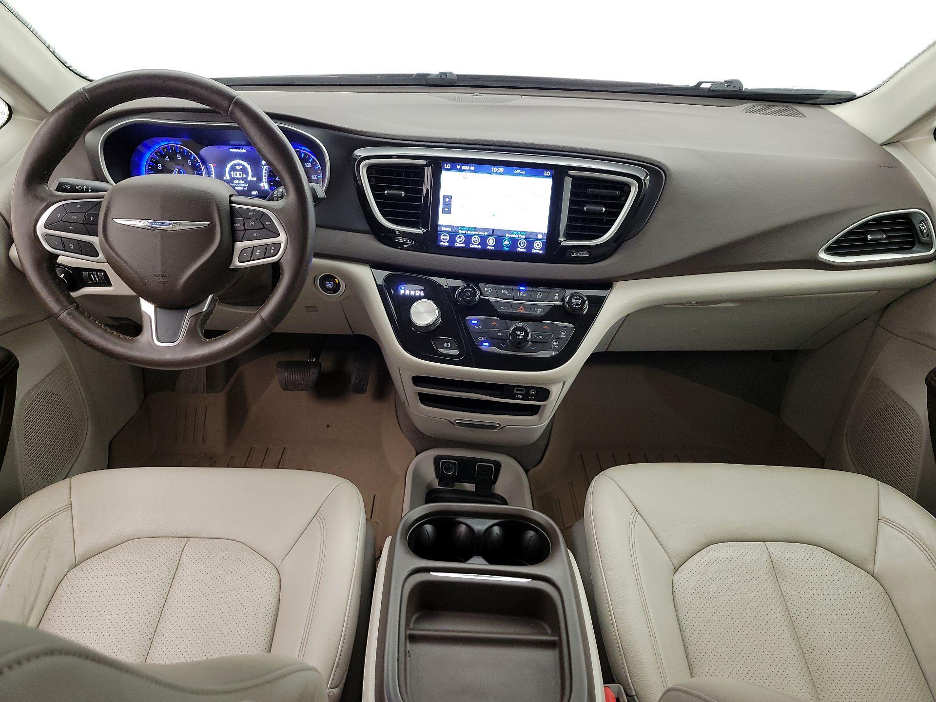 Thumbnail: 2020 Chrysler Pacifica - 9