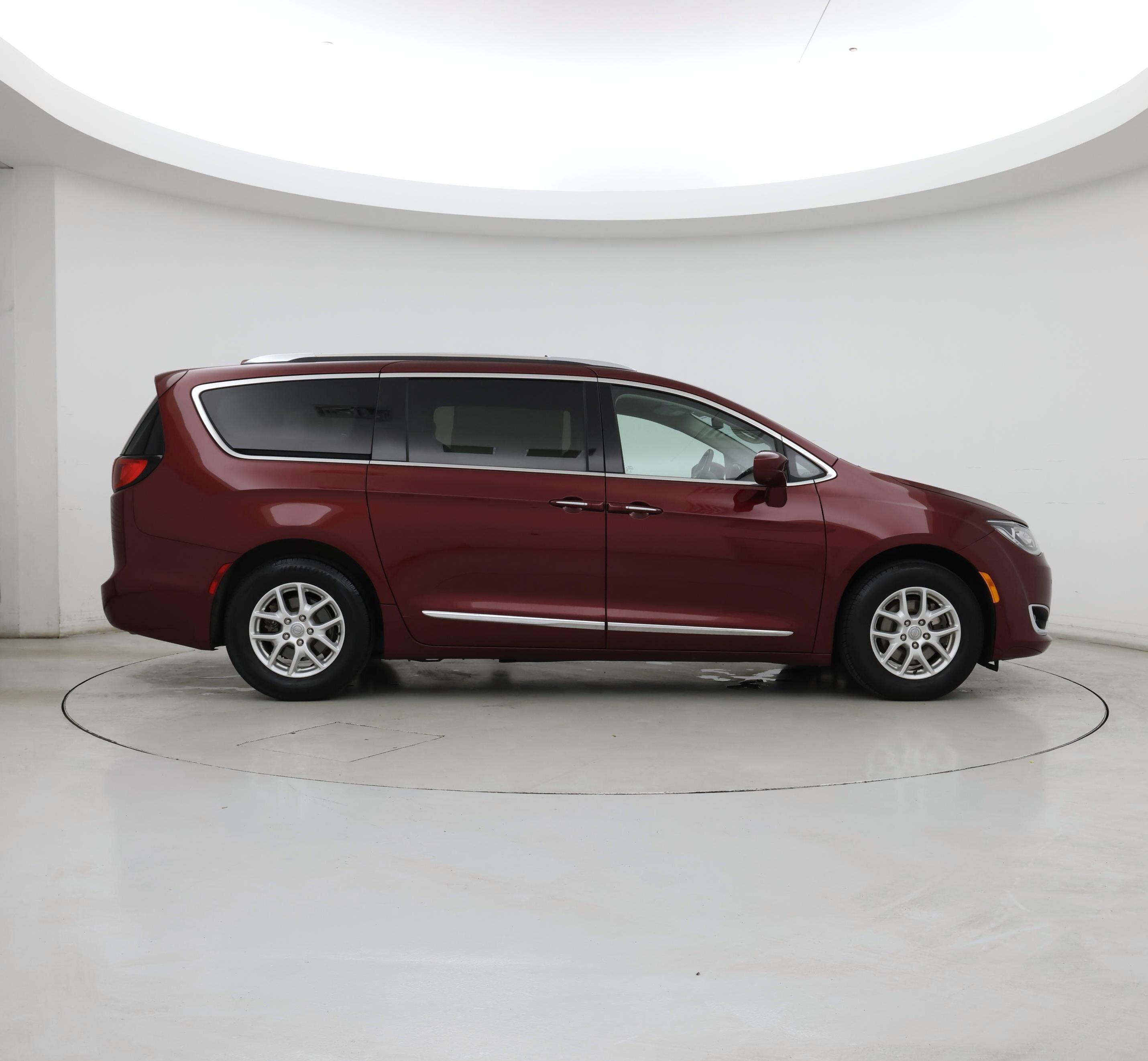 Thumbnail: 2020 Chrysler Pacifica - 7