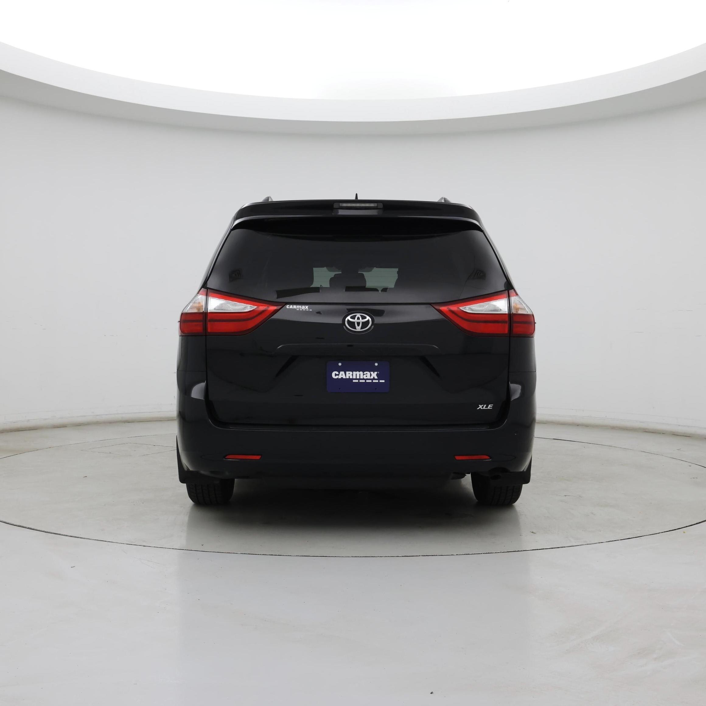 Thumbnail: 2019 Toyota Sienna - 6