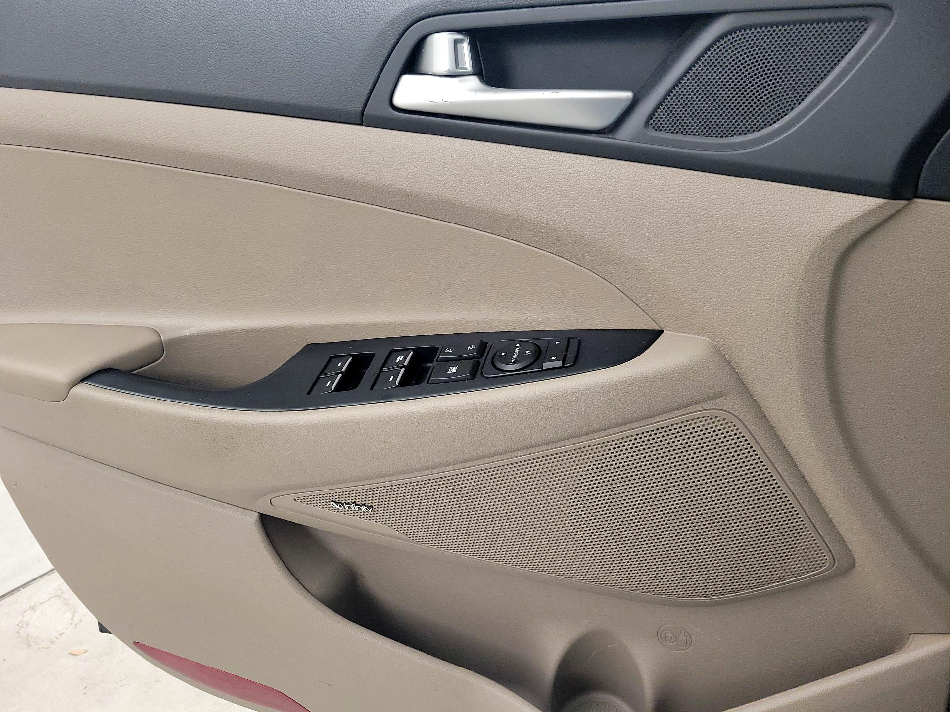 Thumbnail: 2021 Hyundai Tucson - 12