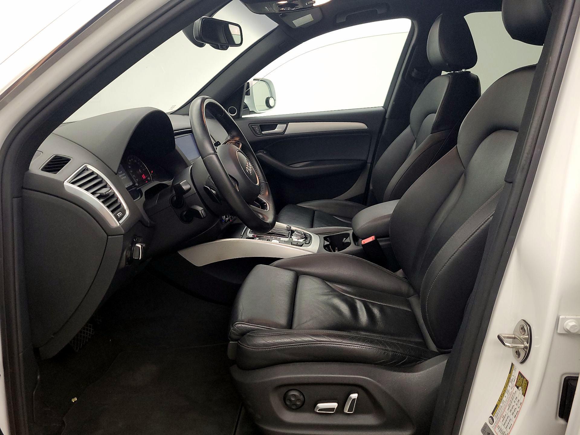 Thumbnail: 2017 Audi Q5 - 11