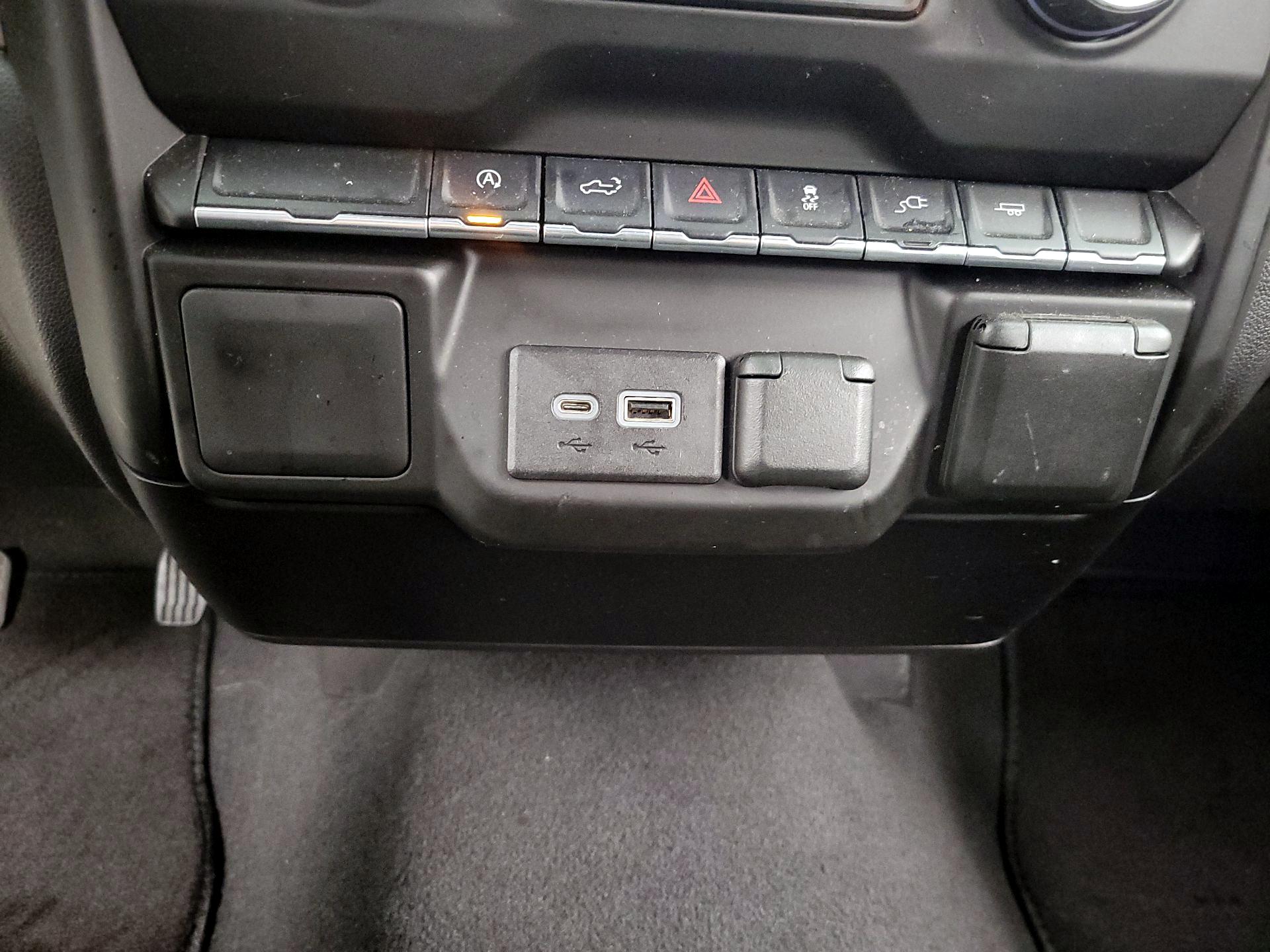 Thumbnail: 2021 Chevrolet Silverado 1500 - 18