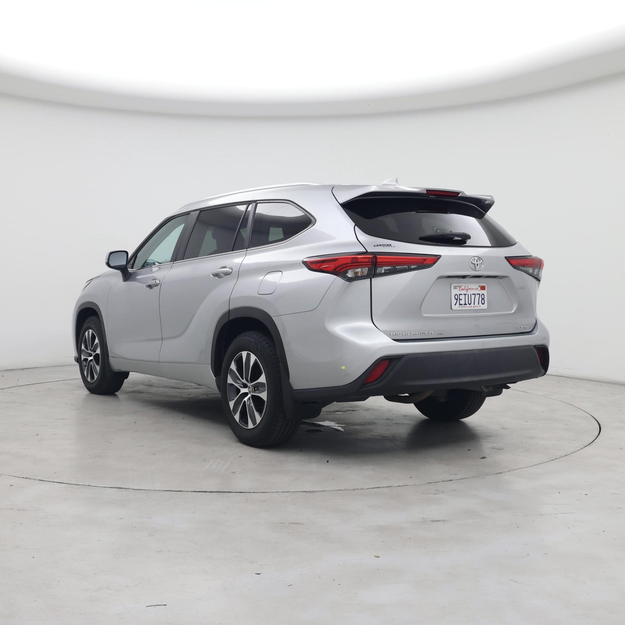 Thumbnail: 2020 Toyota Highlander - 2