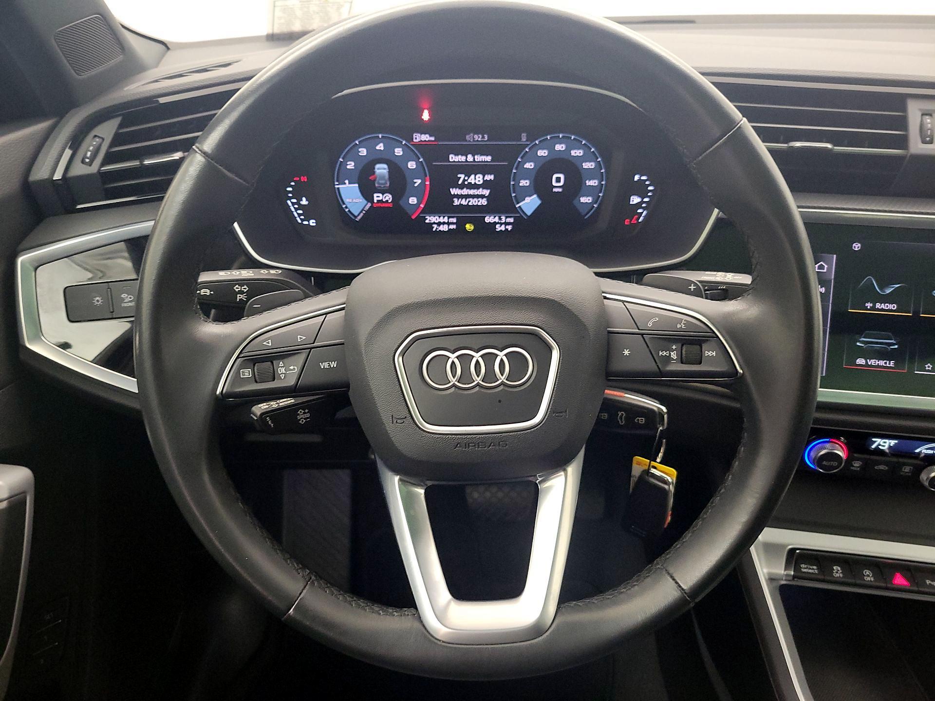 Thumbnail: 2023 Audi Q3 - 10