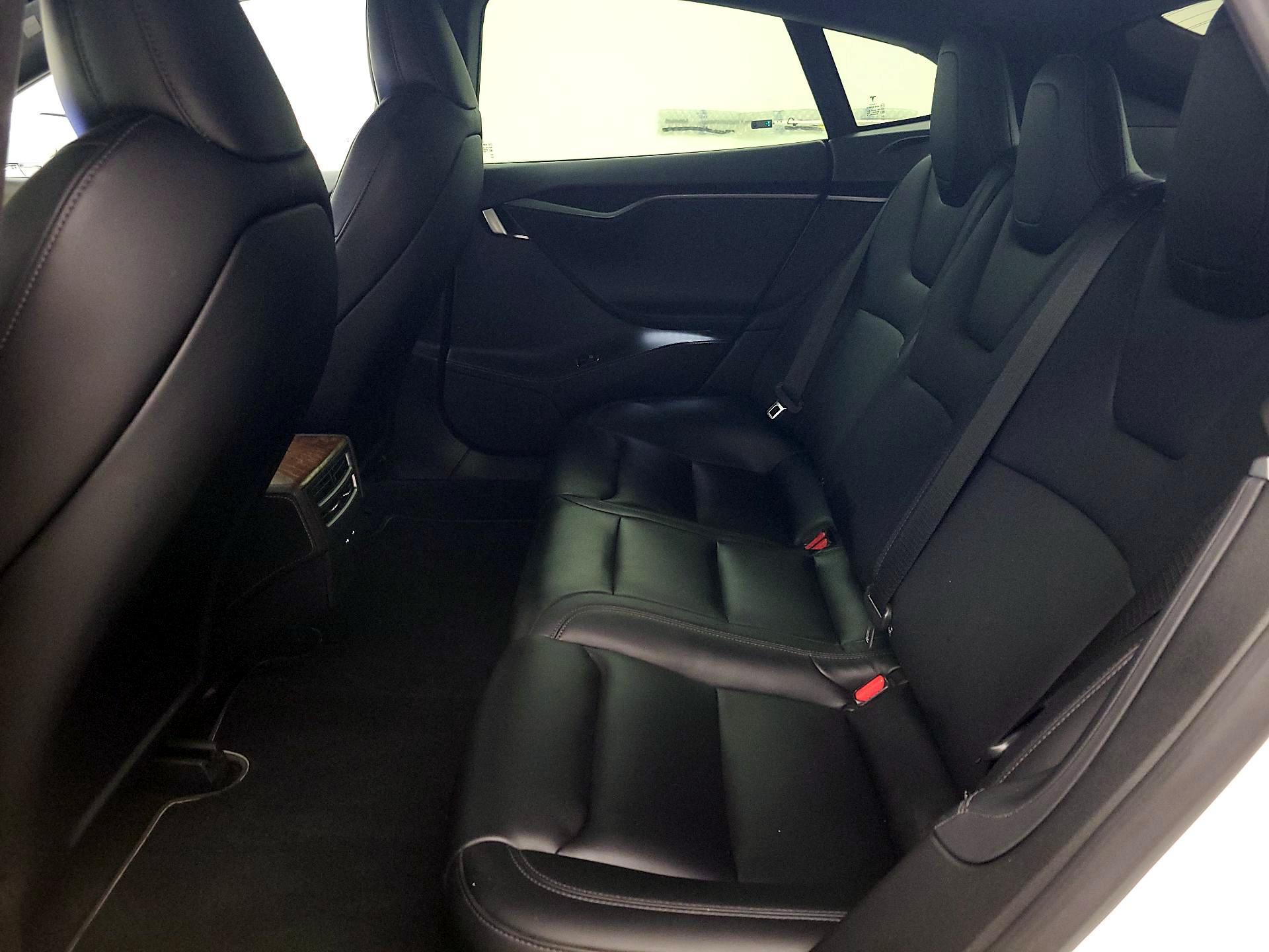 Thumbnail: 2020 Tesla Model S - 18