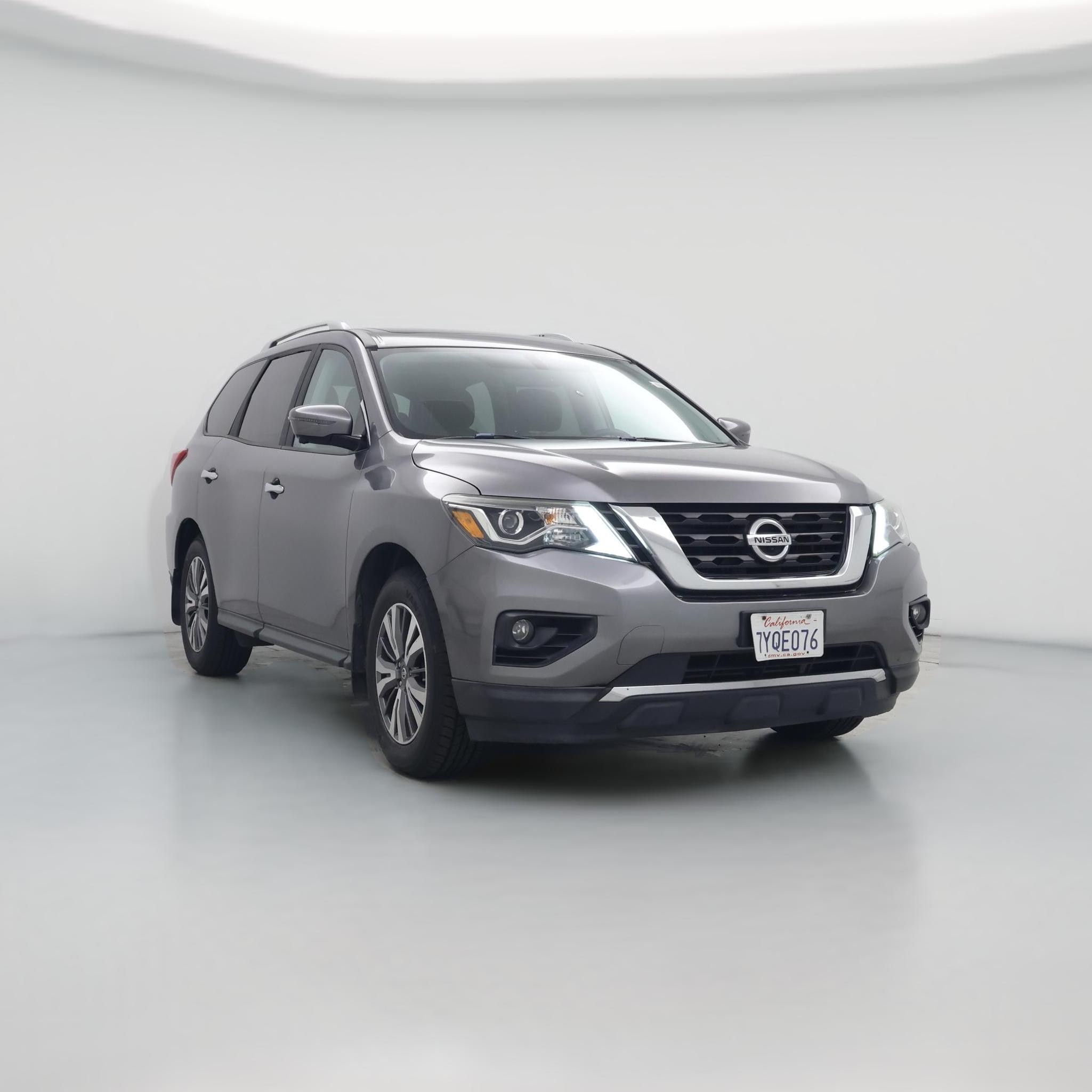 Thumbnail: 2017 Nissan Pathfinder - 1