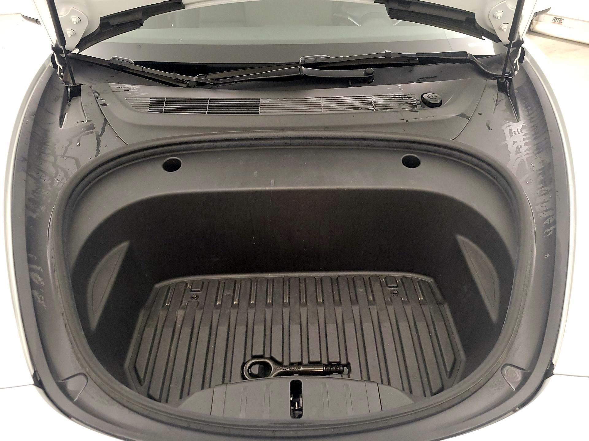 Thumbnail: 2022 Tesla Model 3 - 20