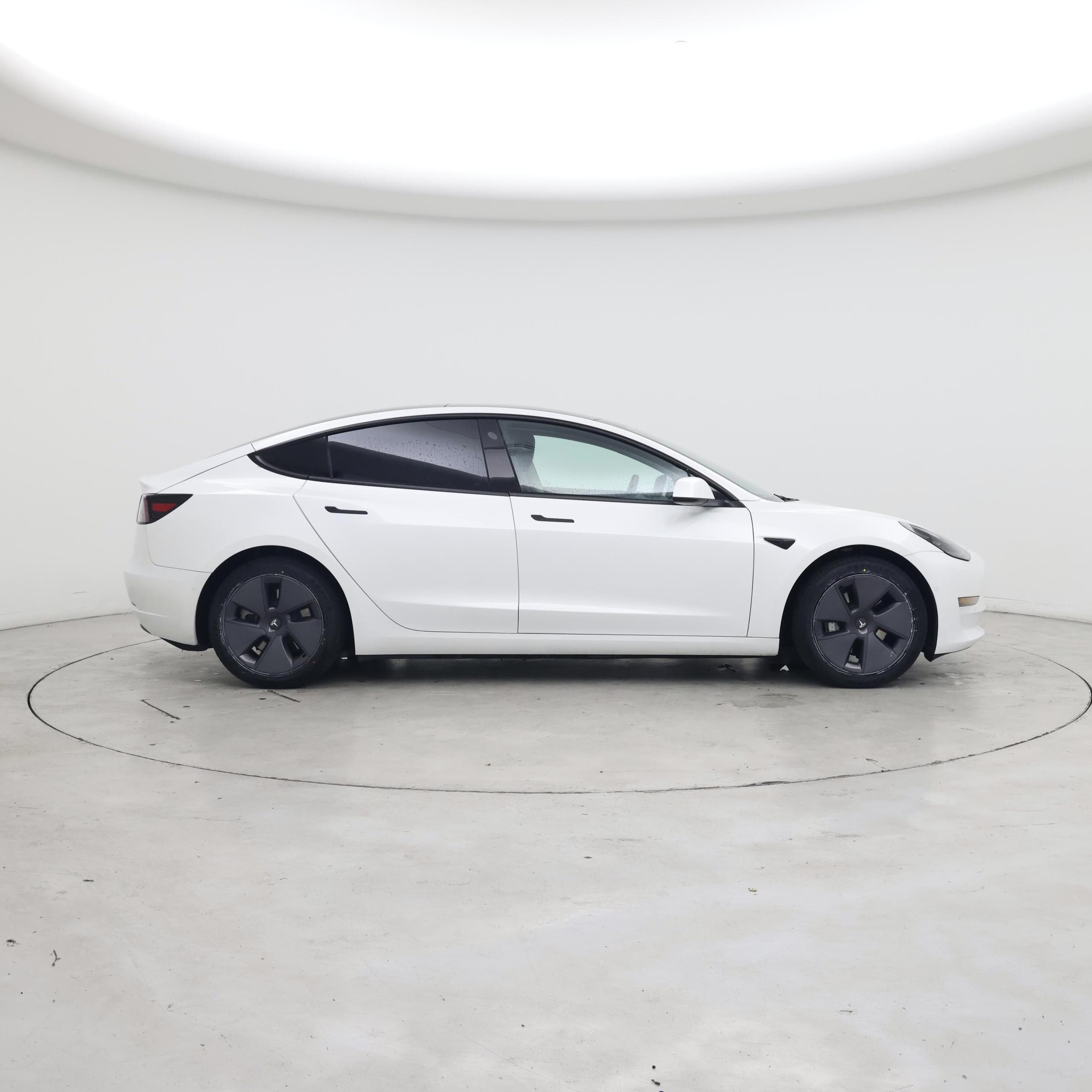 Thumbnail: 2022 Tesla Model 3 - 7