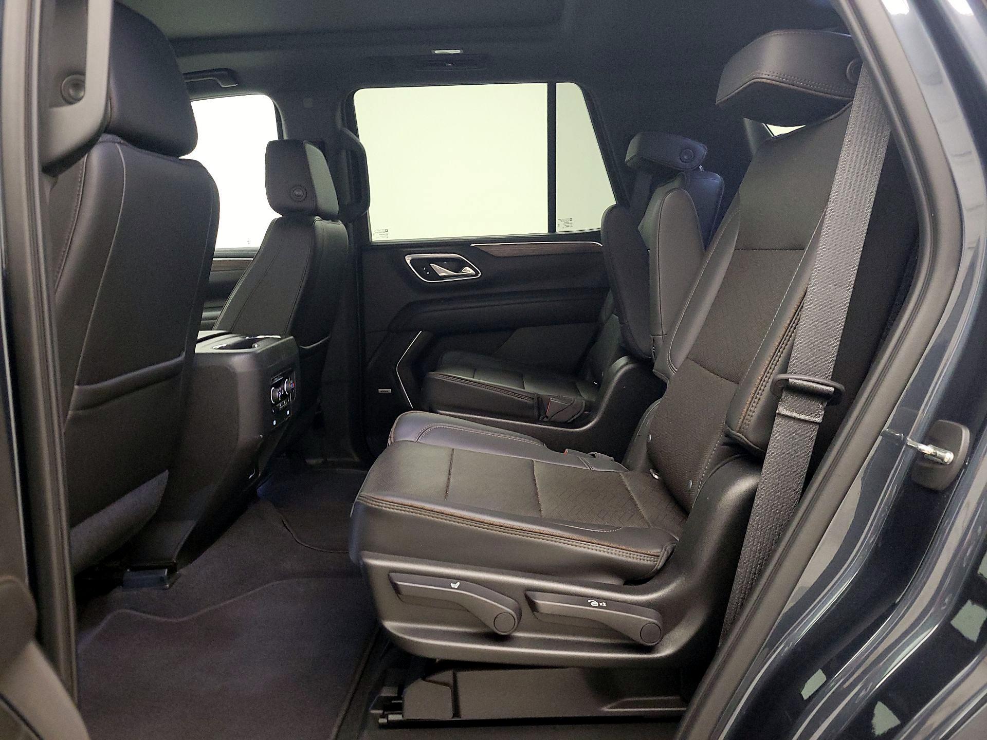 Thumbnail: 2021 Chevrolet Tahoe - 19