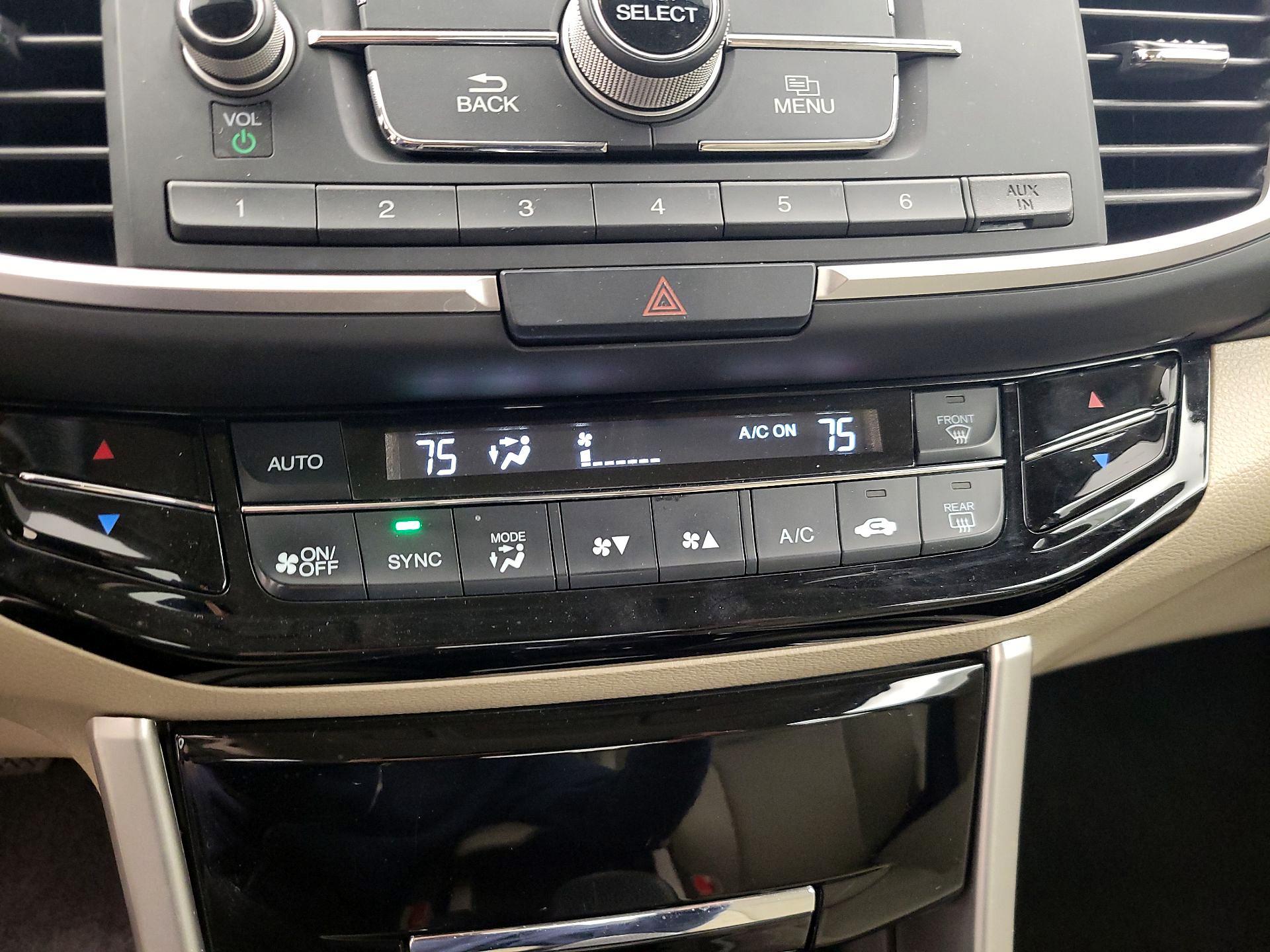 Thumbnail: 2017 Honda Accord - 16