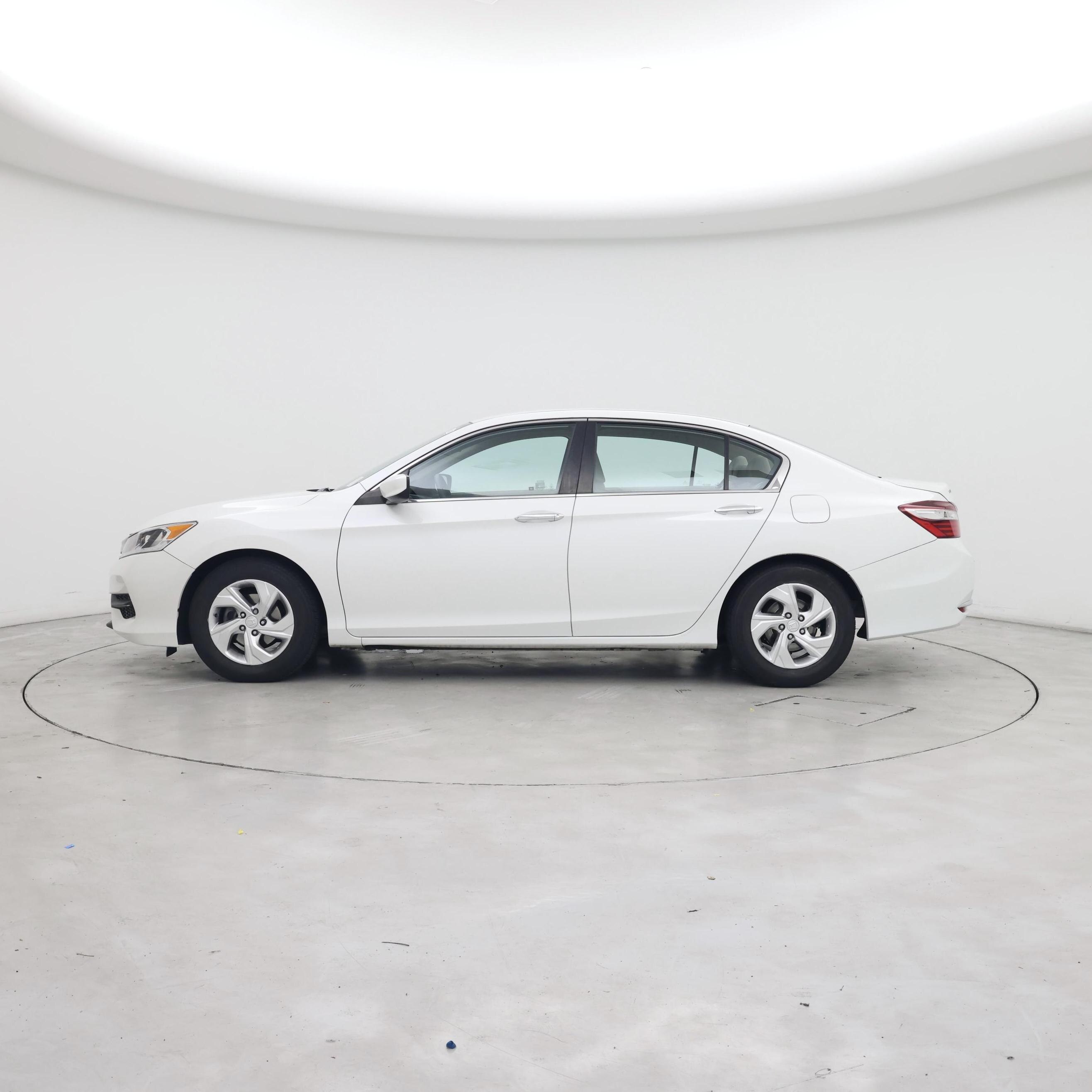 Thumbnail: 2017 Honda Accord - 3