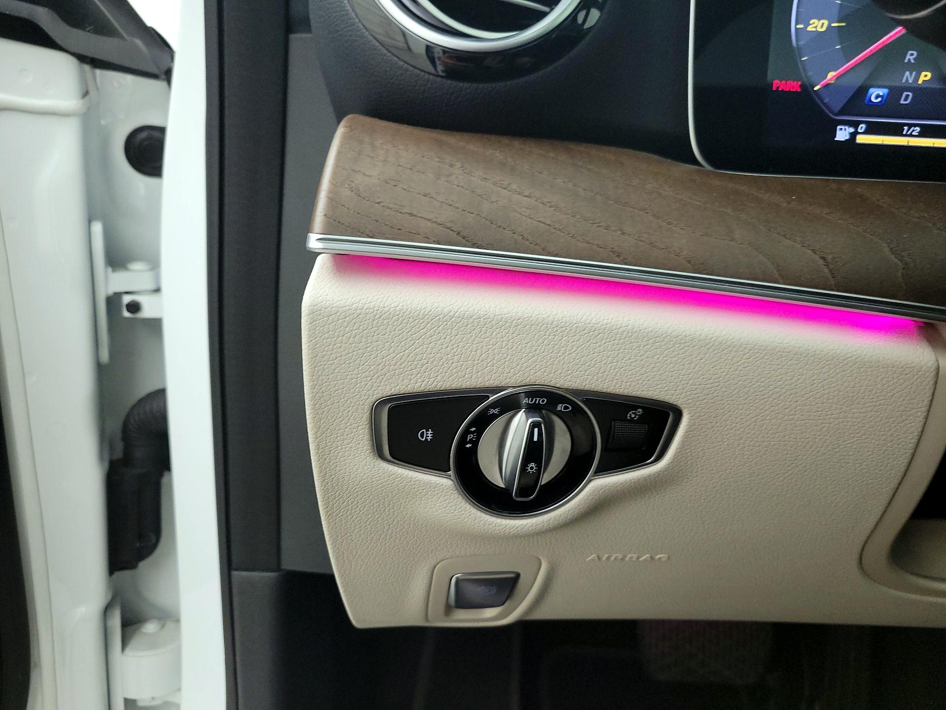 Thumbnail: 2020 Mercedes-Benz E-Class - 13