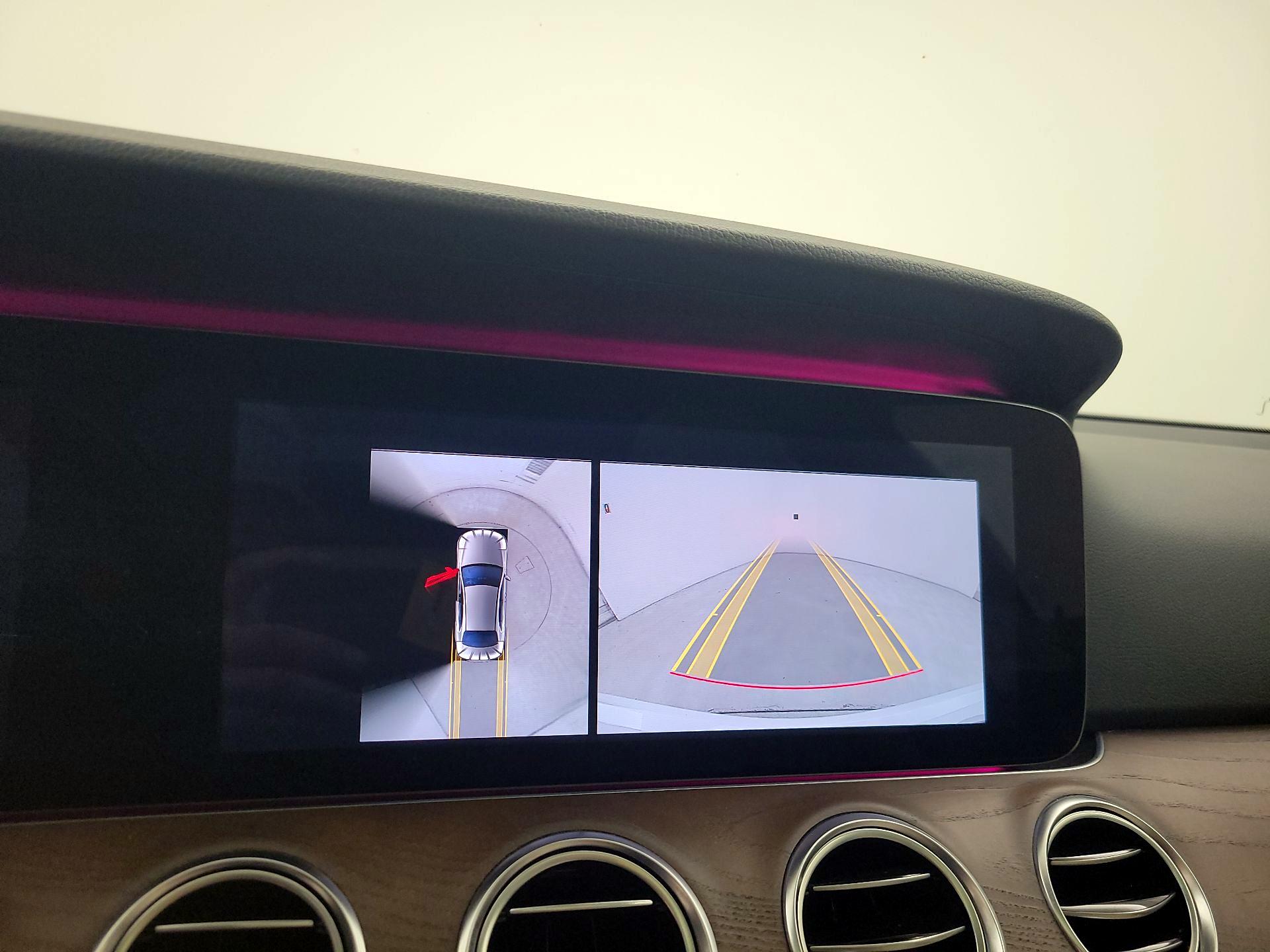 Thumbnail: 2020 Mercedes-Benz E-Class - 15