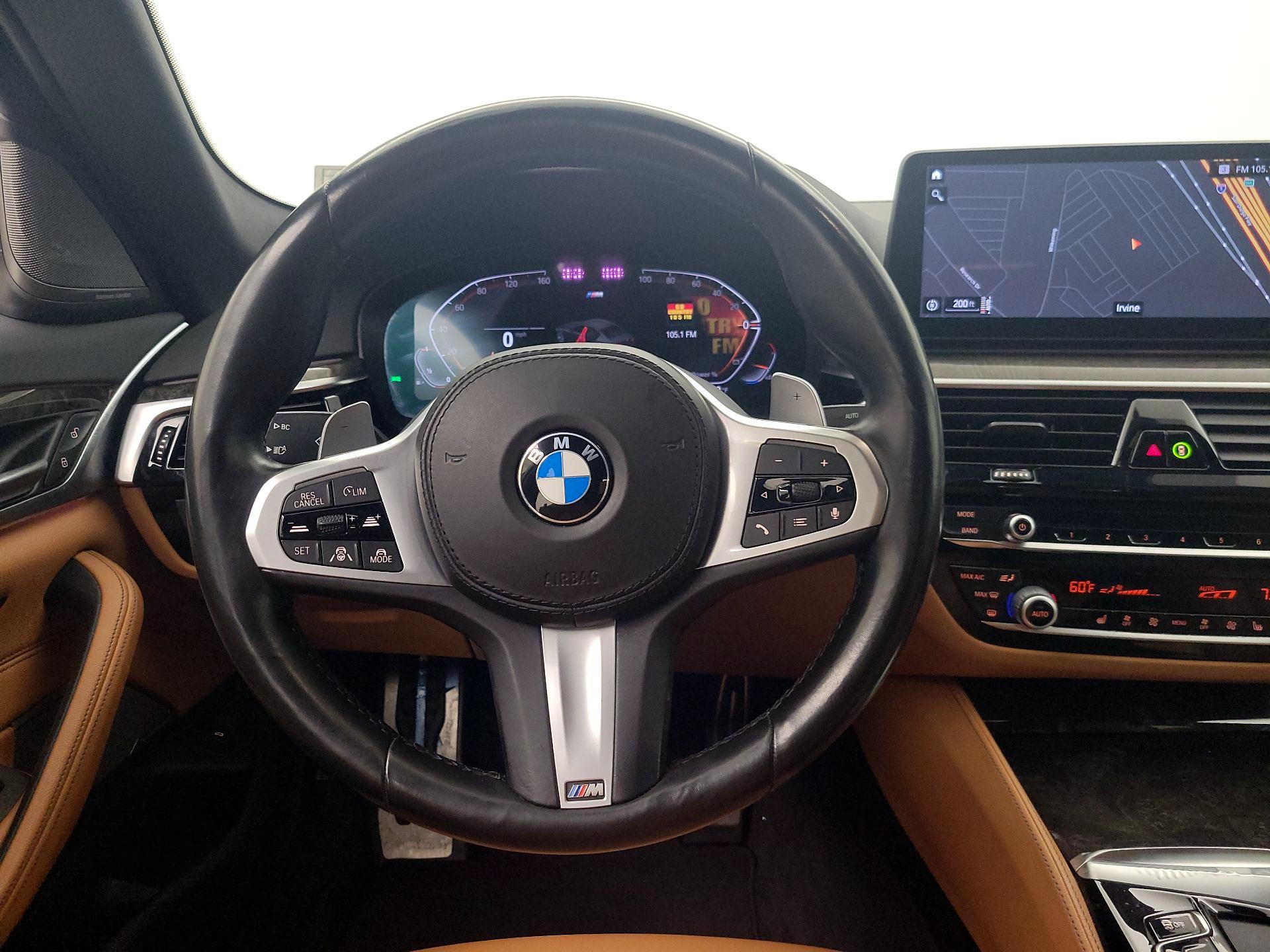 Thumbnail: 2022 BMW 5 Series - 10