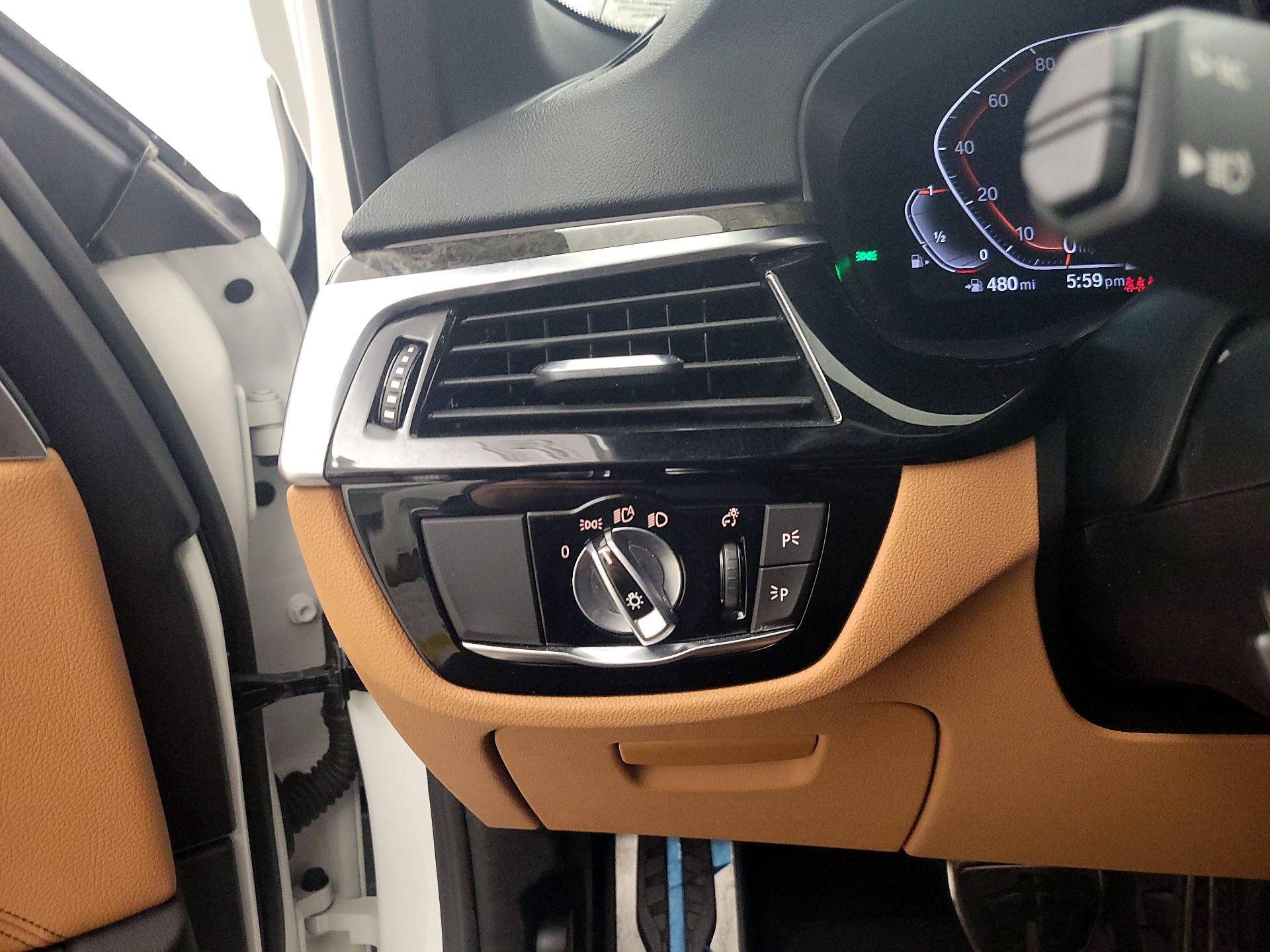 Thumbnail: 2022 BMW 5 Series - 13