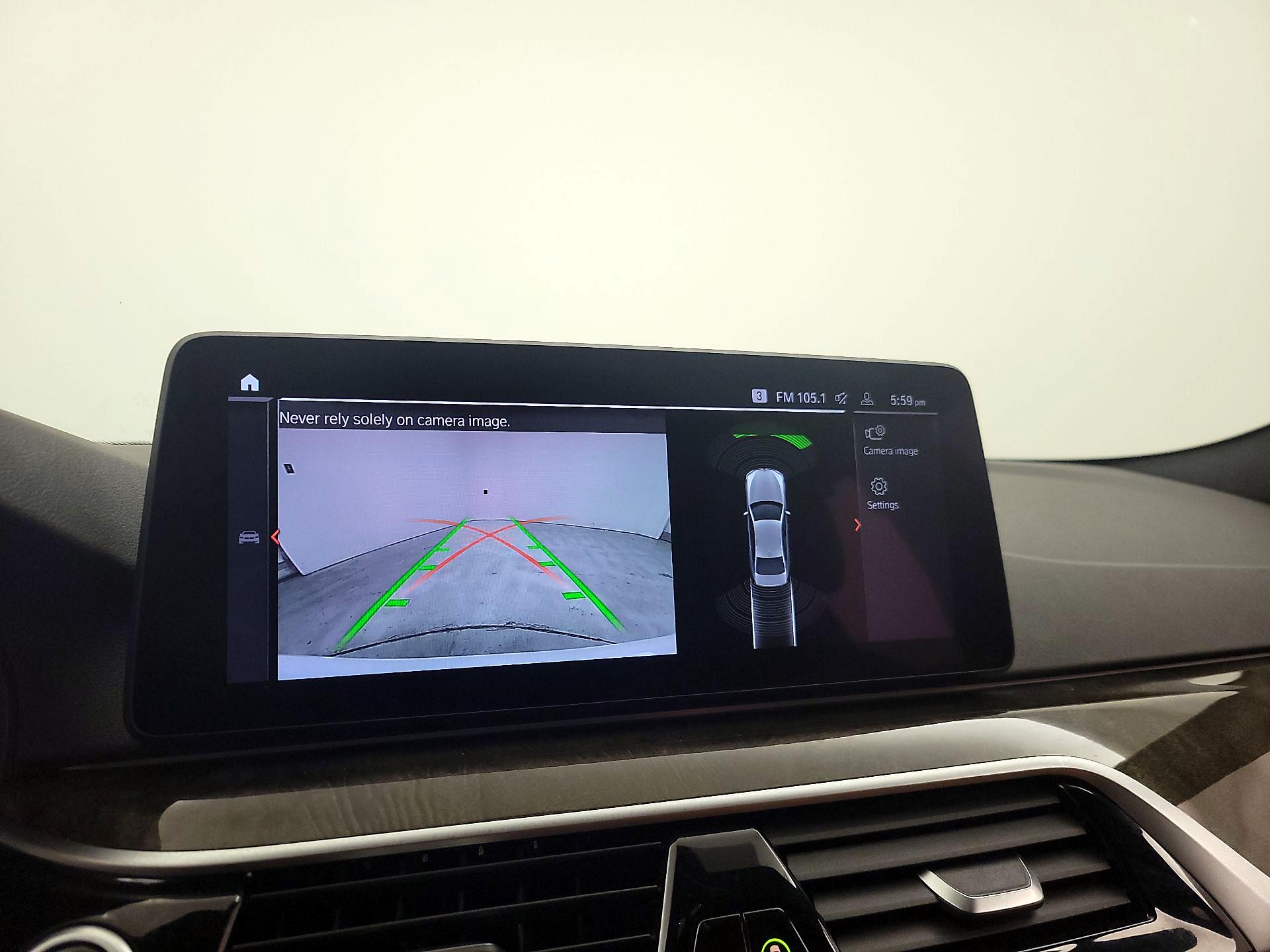 Thumbnail: 2022 BMW 5 Series - 15