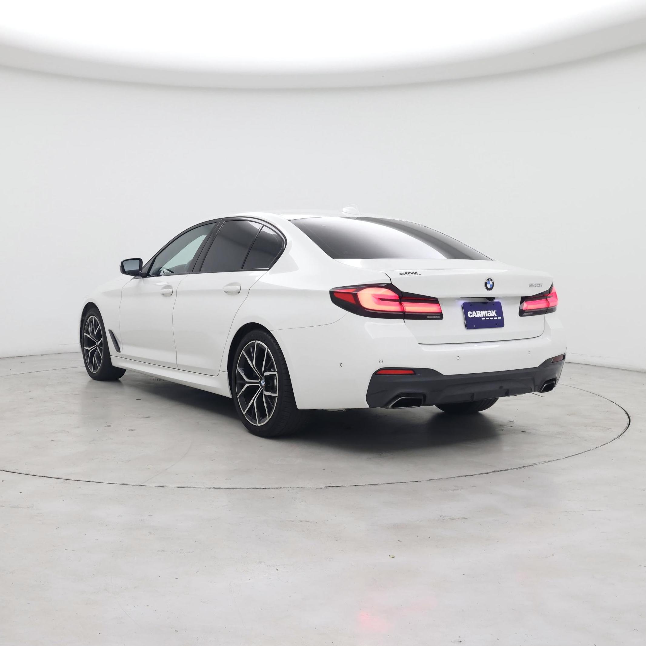 Thumbnail: 2022 BMW 5 Series - 2