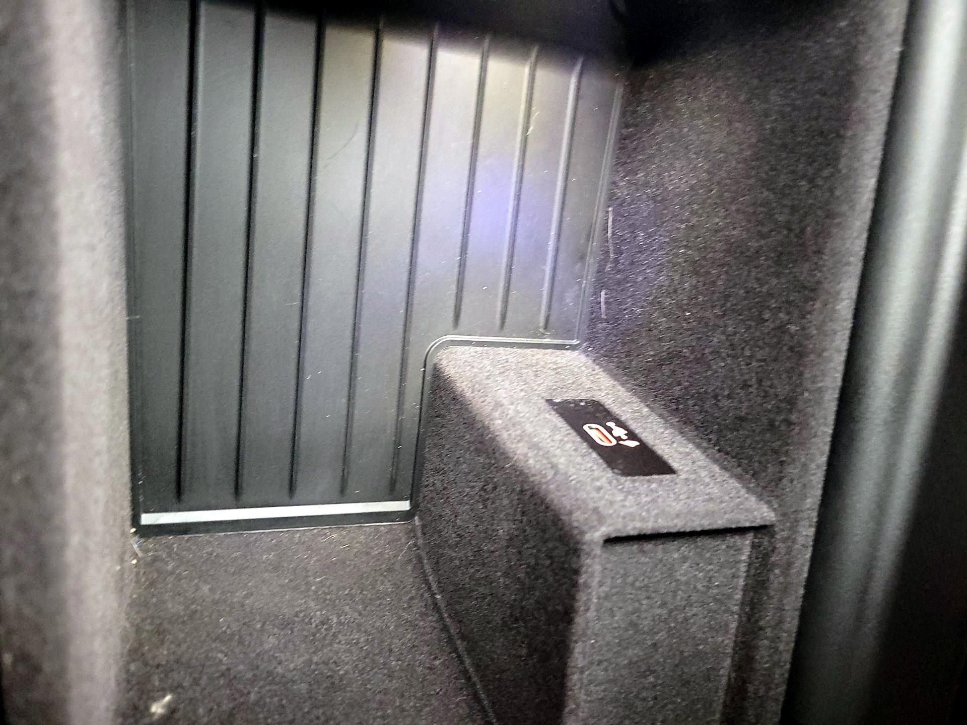 Thumbnail: 2022 BMW 5 Series - 19