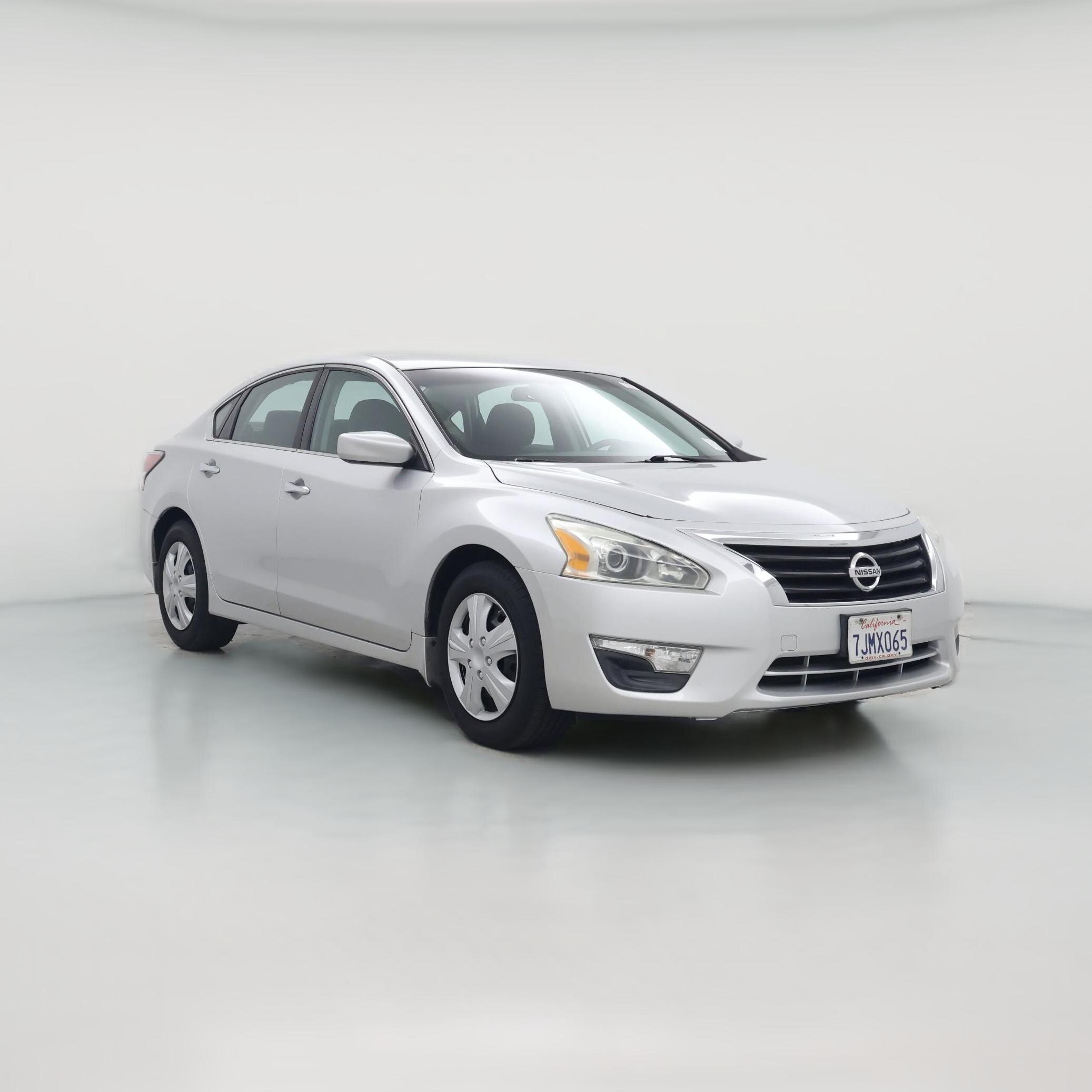 Thumbnail: 2015 Nissan Altima - 1