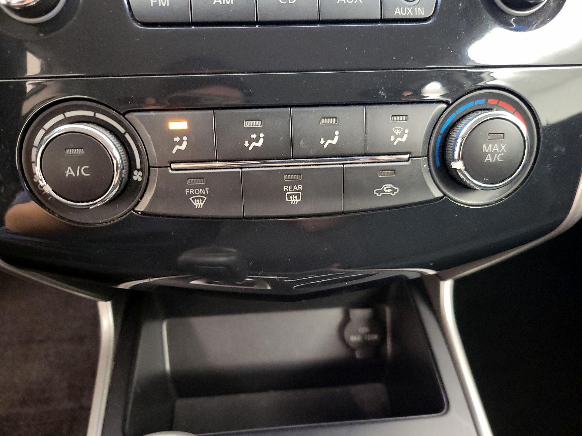 Thumbnail: 2015 Nissan Altima - 15