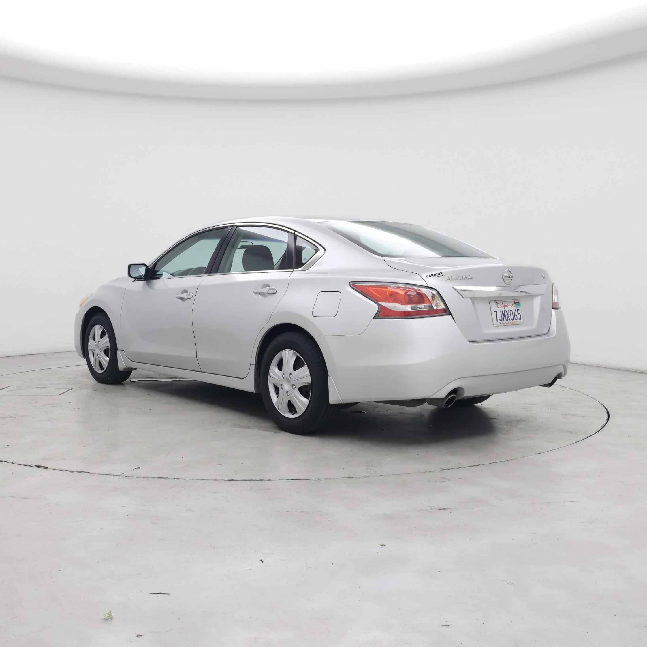 Thumbnail: 2015 Nissan Altima - 2