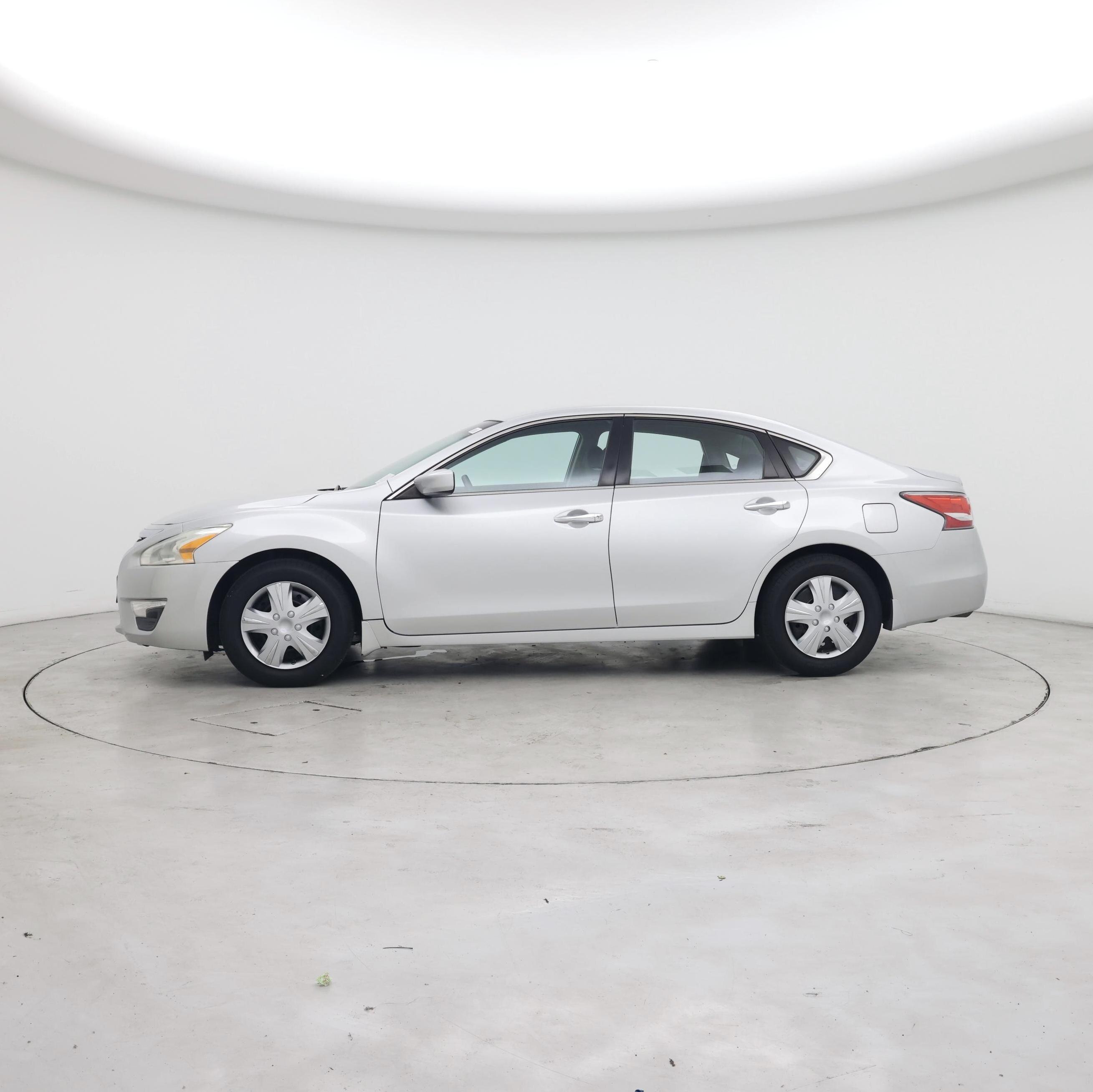 Thumbnail: 2015 Nissan Altima - 3