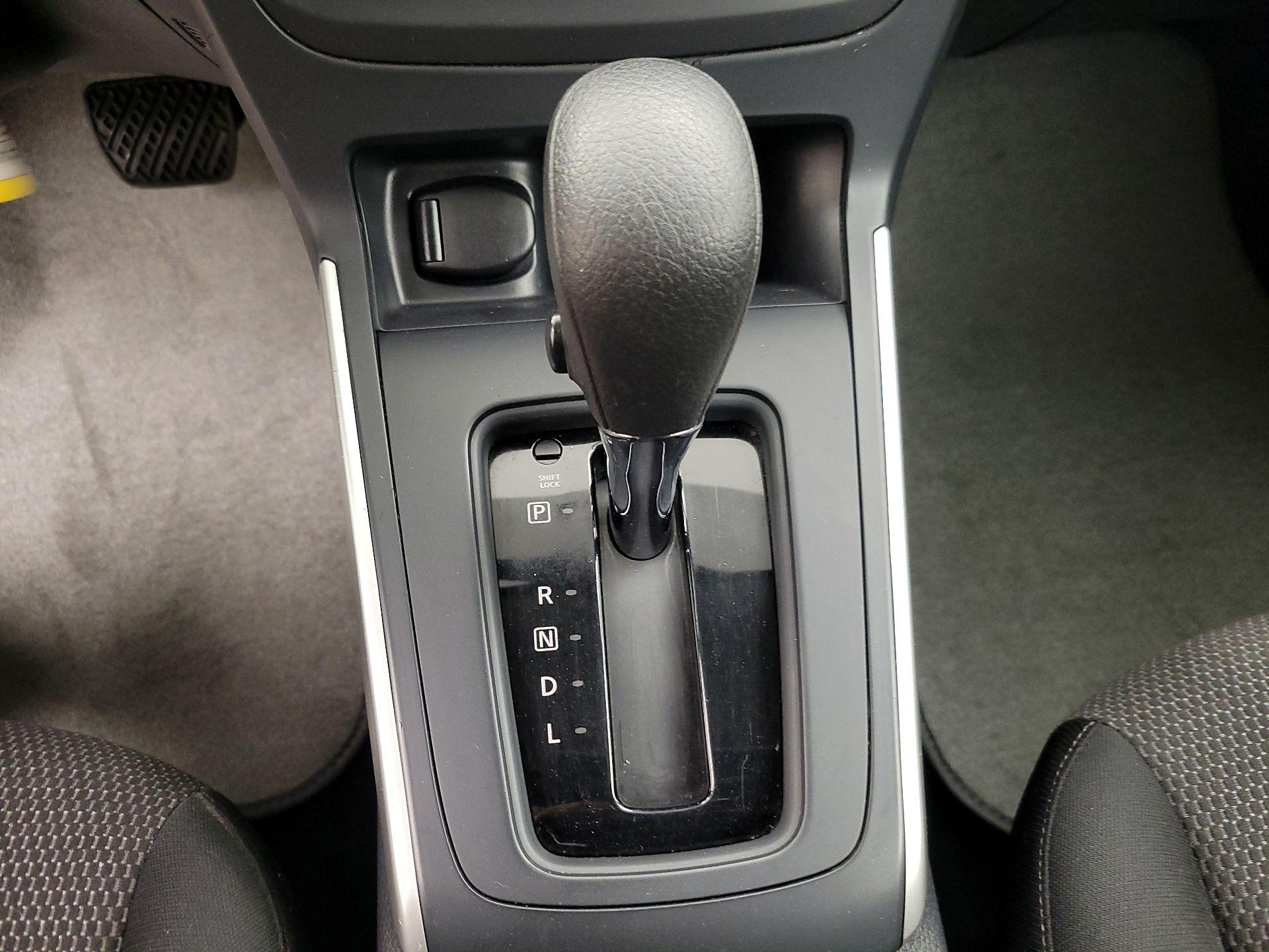 Thumbnail: 2016 Nissan Sentra - 16
