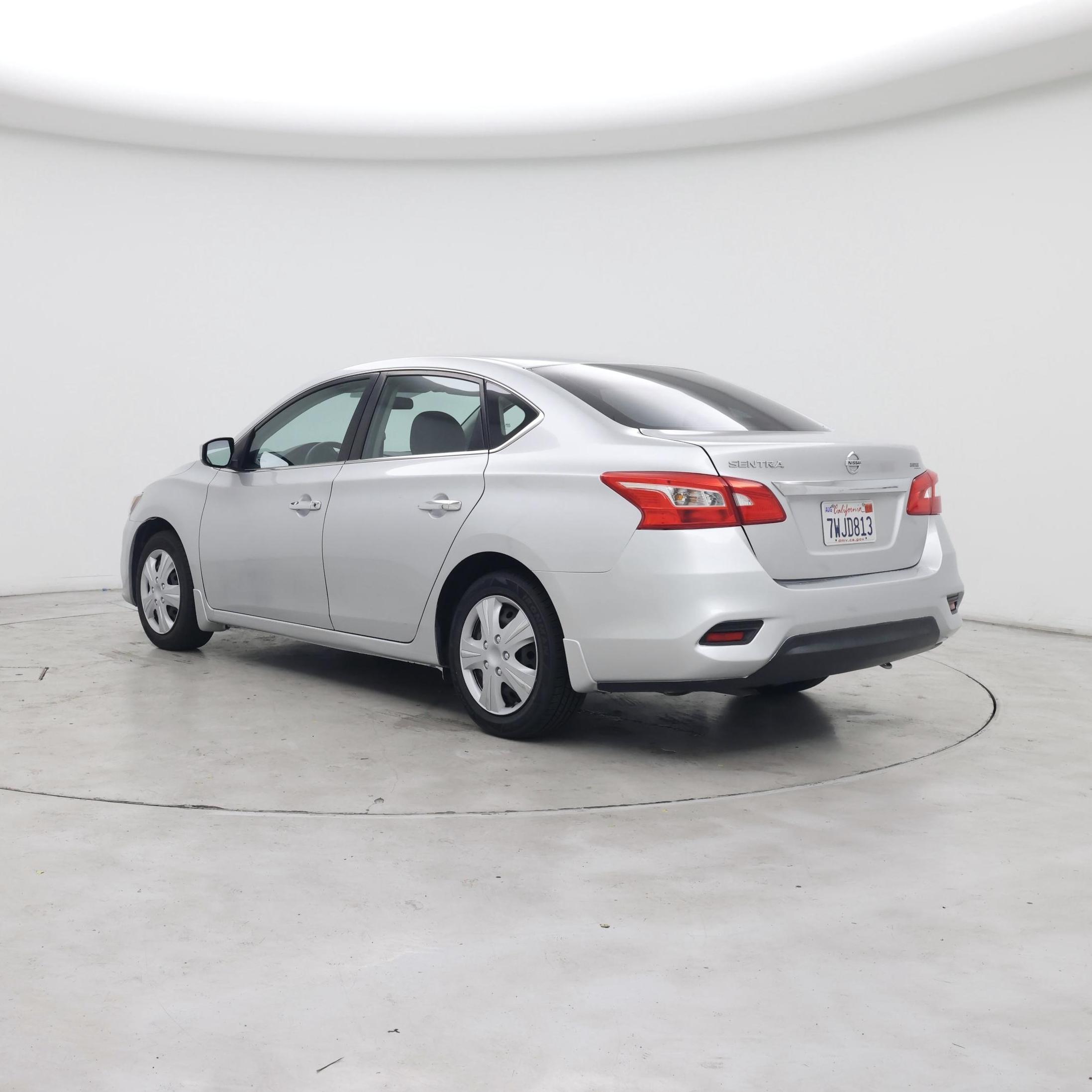 Thumbnail: 2016 Nissan Sentra - 2