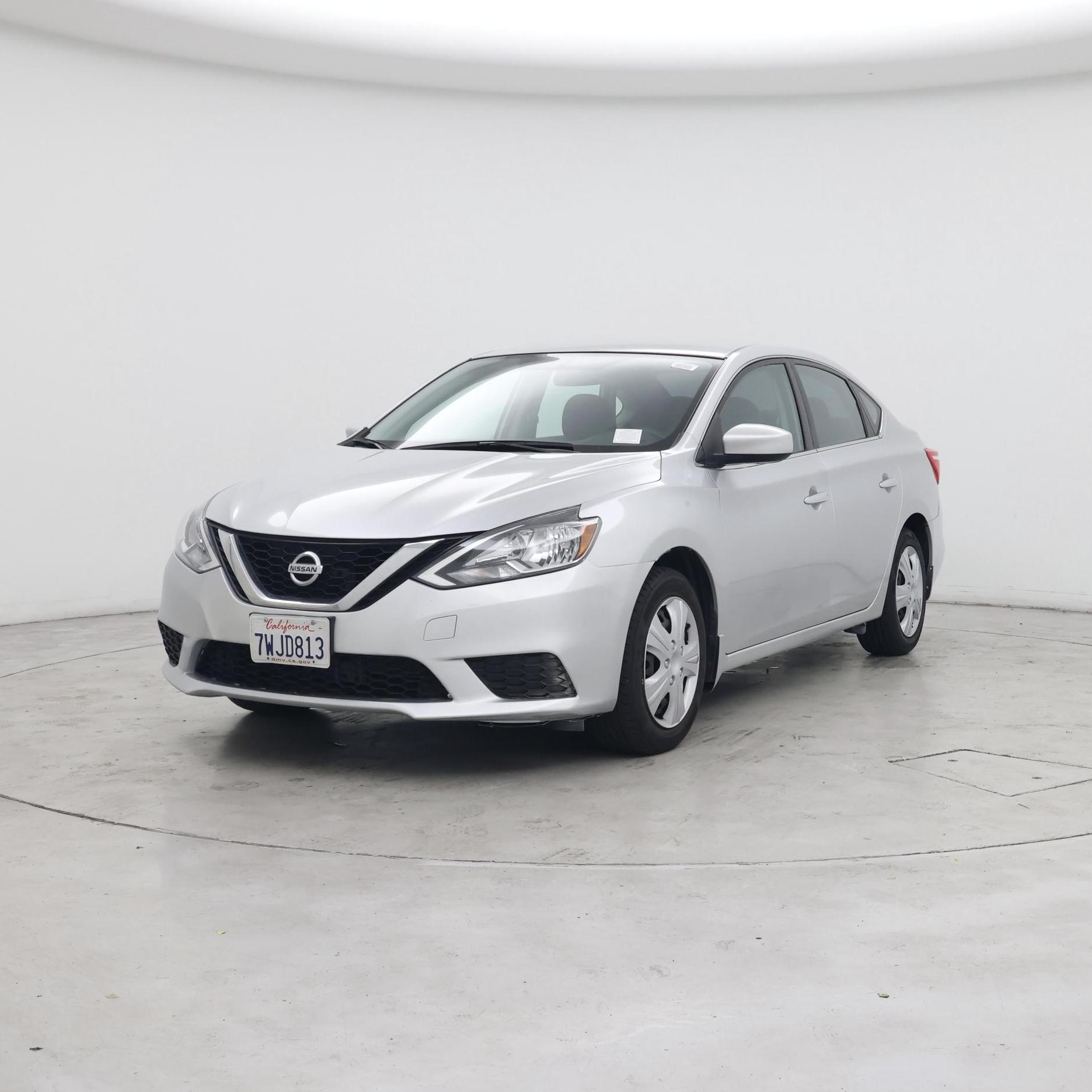 Thumbnail: 2016 Nissan Sentra - 4