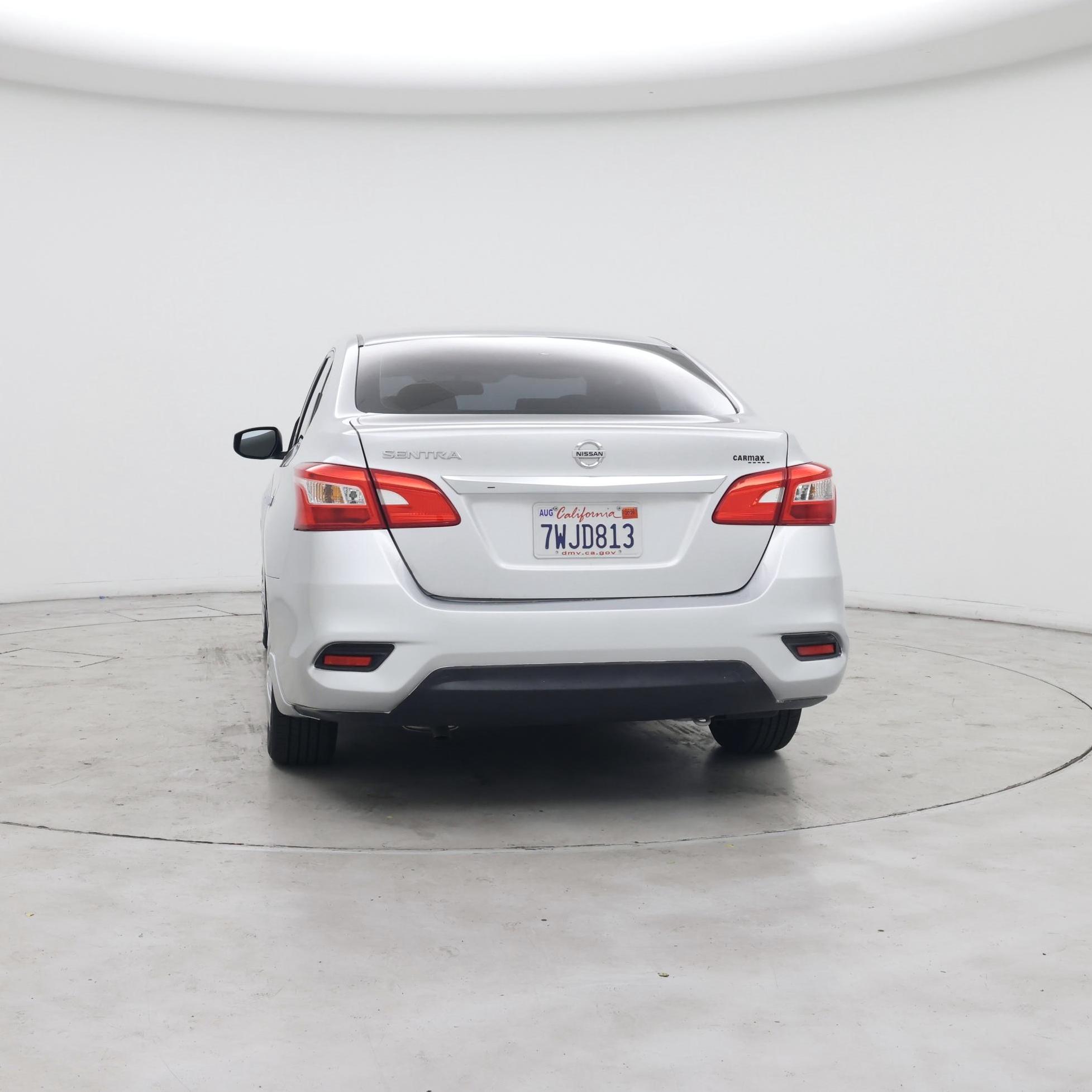 Thumbnail: 2016 Nissan Sentra - 6