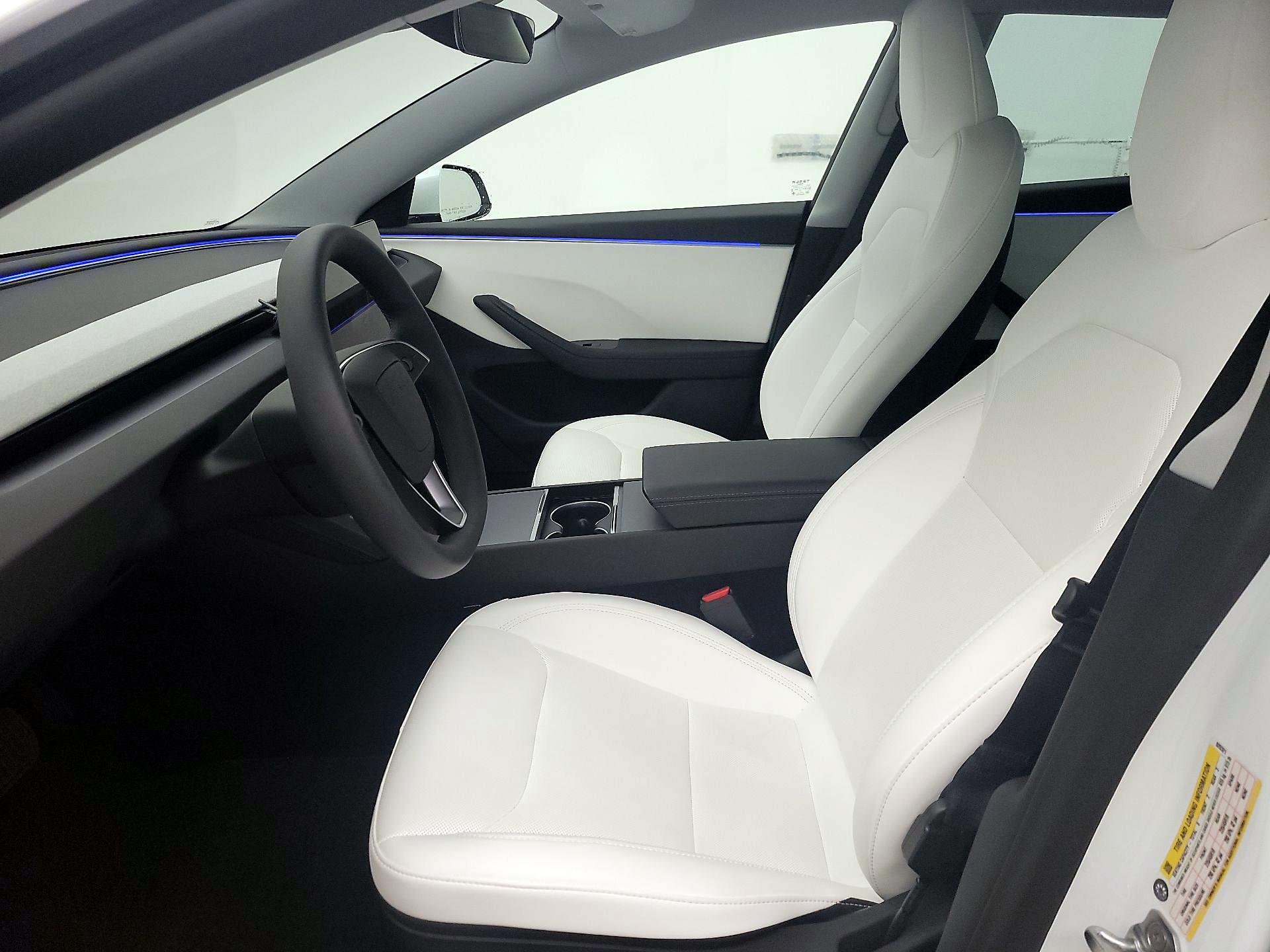 Thumbnail: 2025 Tesla Model 3 - 11