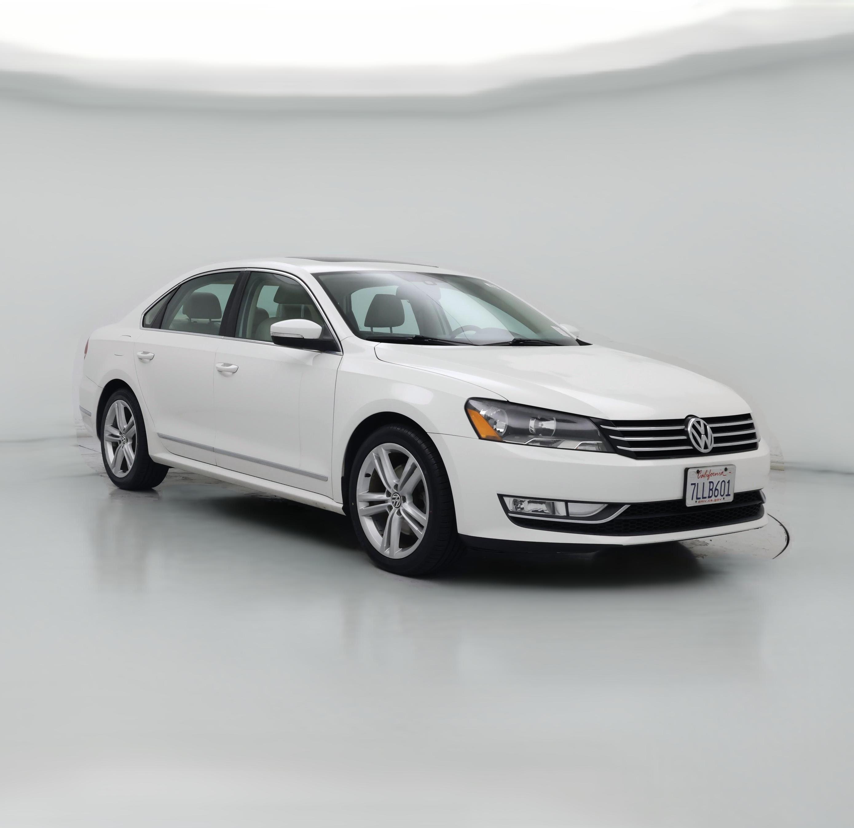 Thumbnail: 2015 Volkswagen Passat - 1