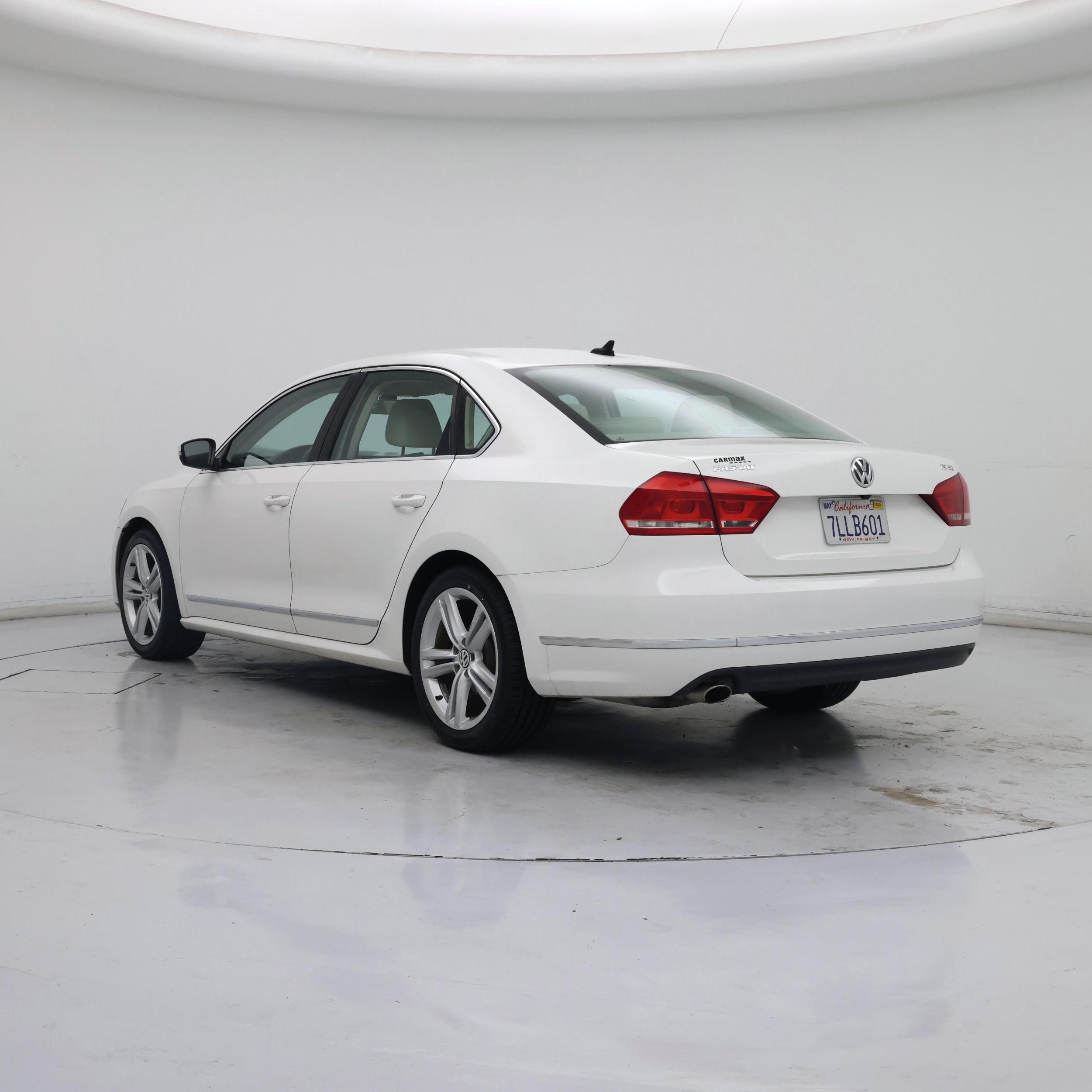 Thumbnail: 2015 Volkswagen Passat - 2